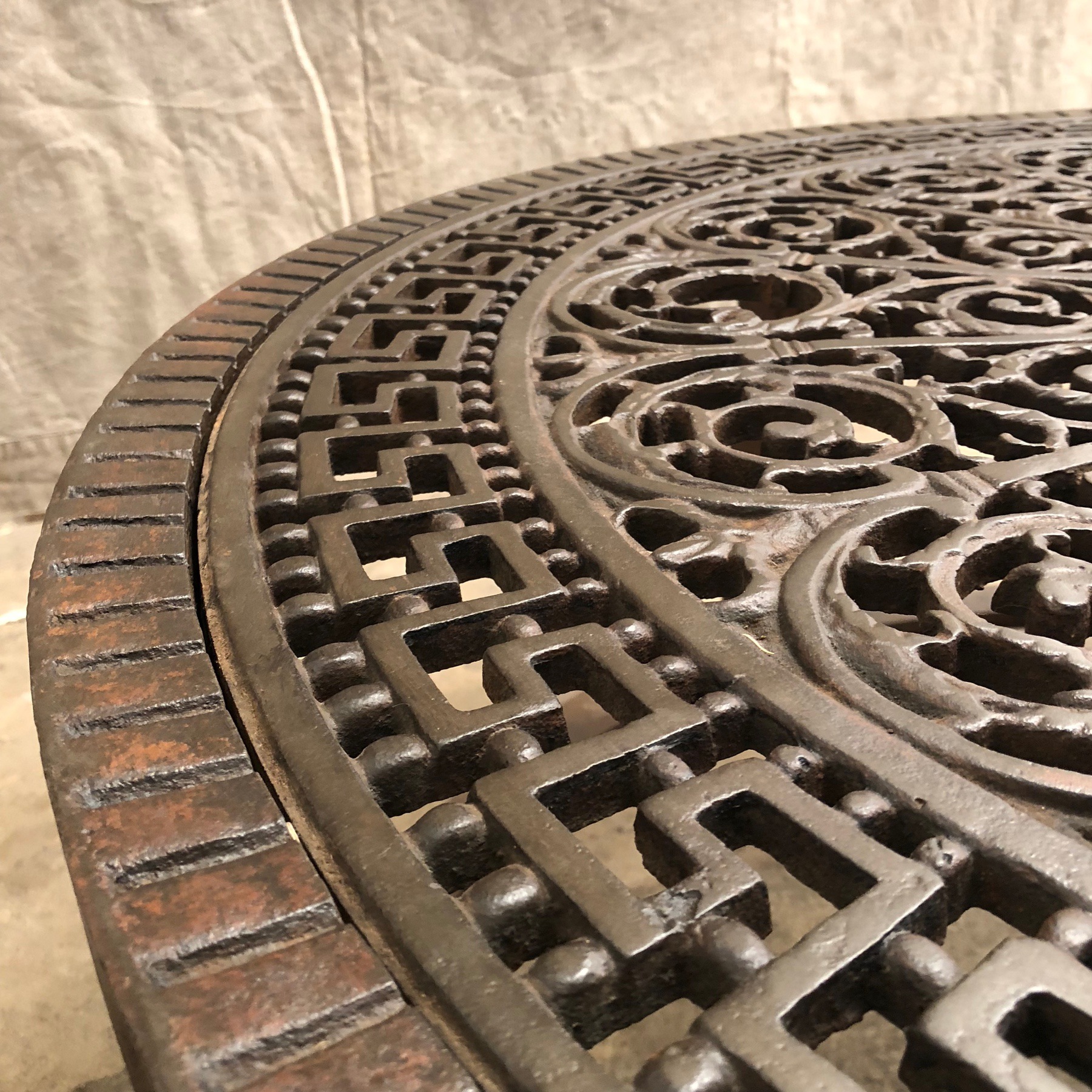 castiron-coffee-table0006
