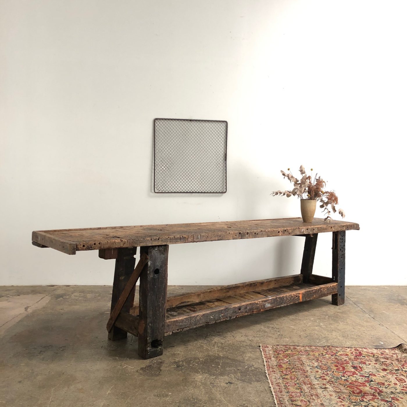 large-carpenter-console0003