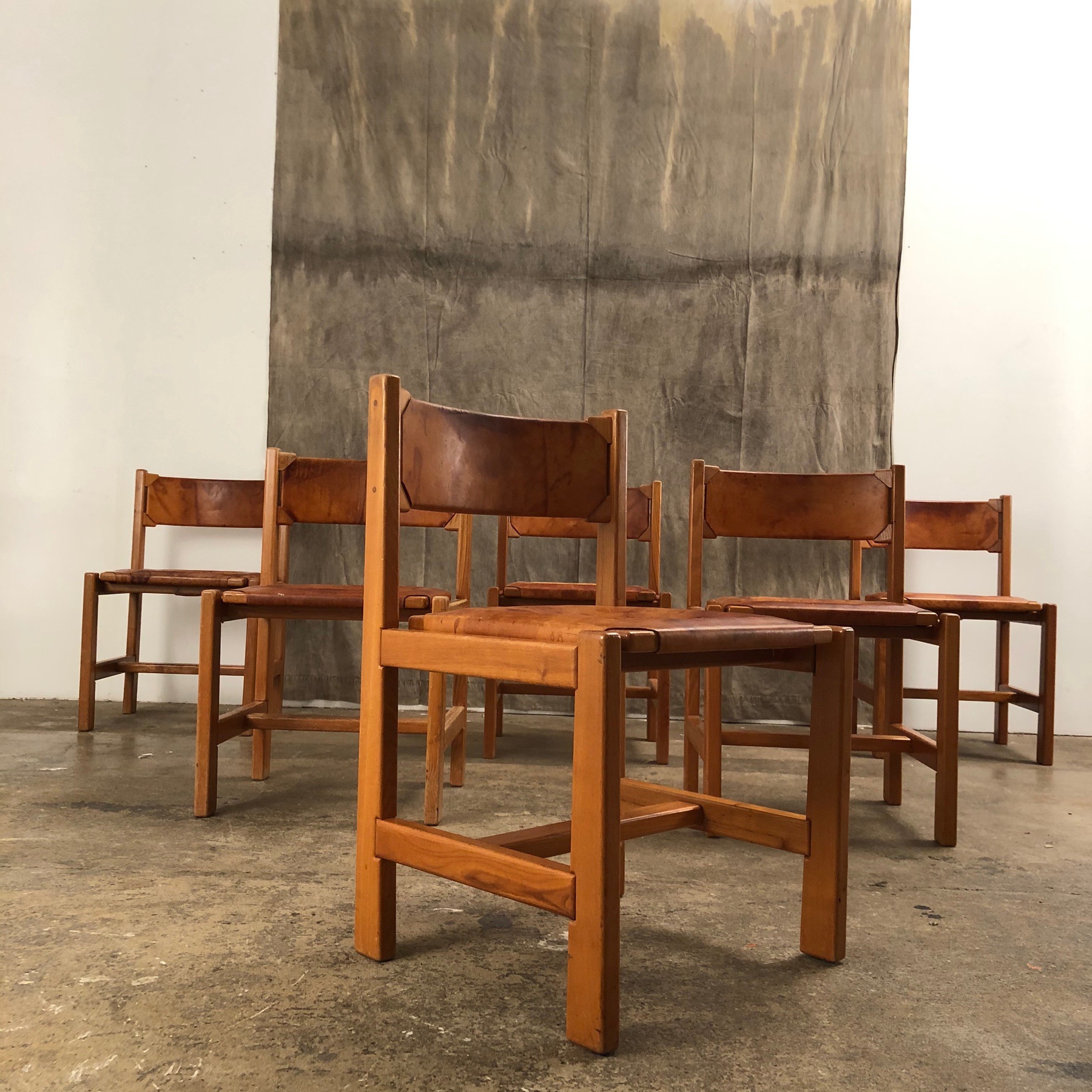 maison-regain-chairs0006