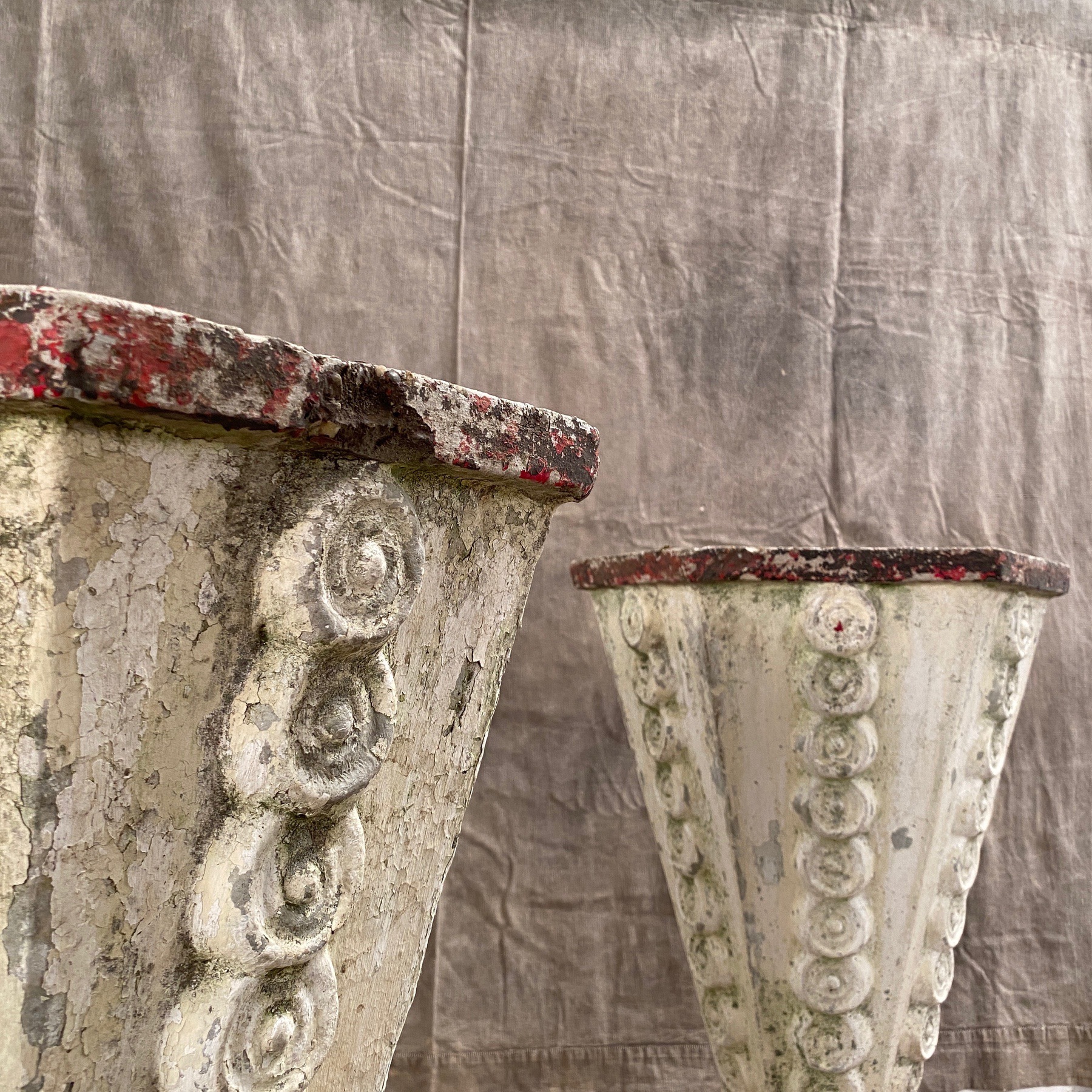 large-concrete-vases0005