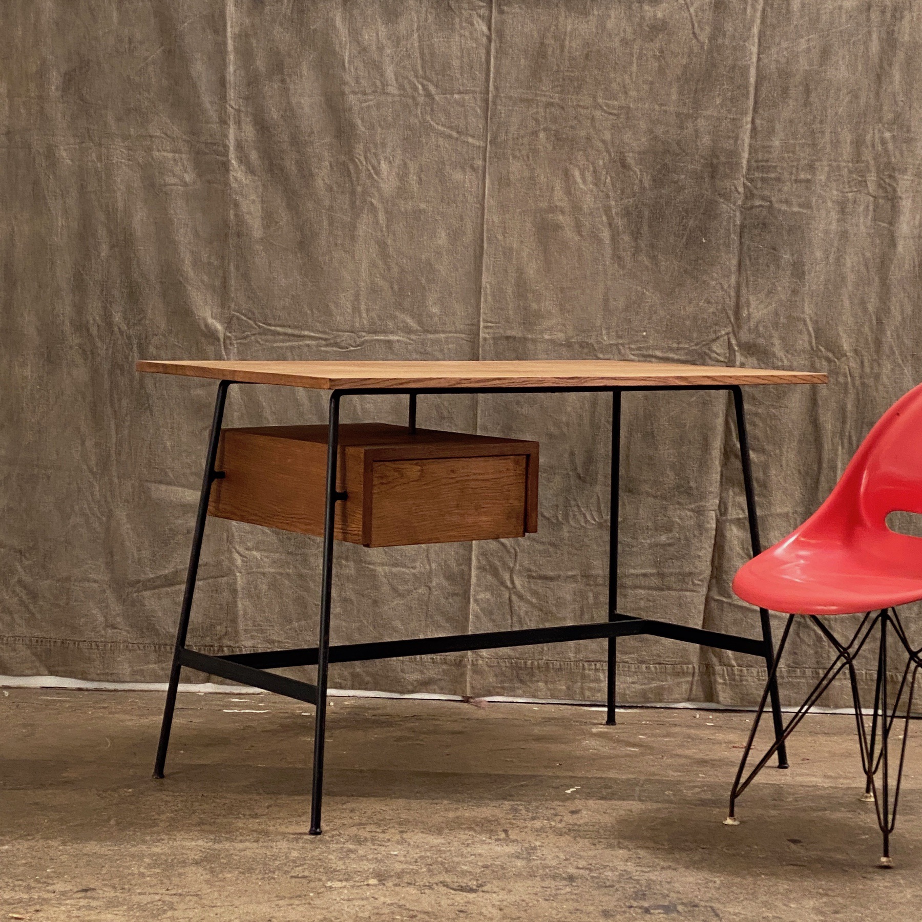 pierre-paulin-desk0001