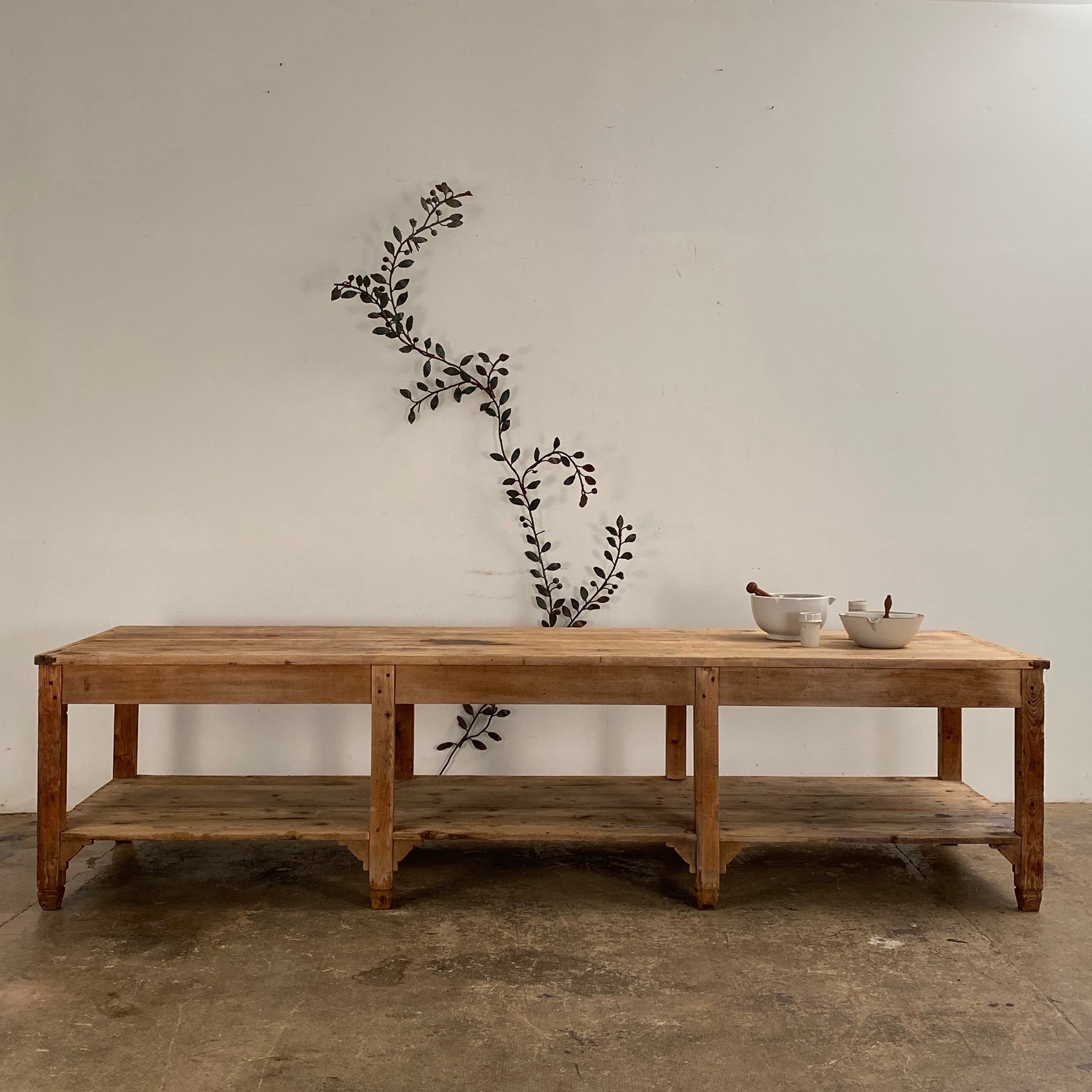 bakery-work-table0004