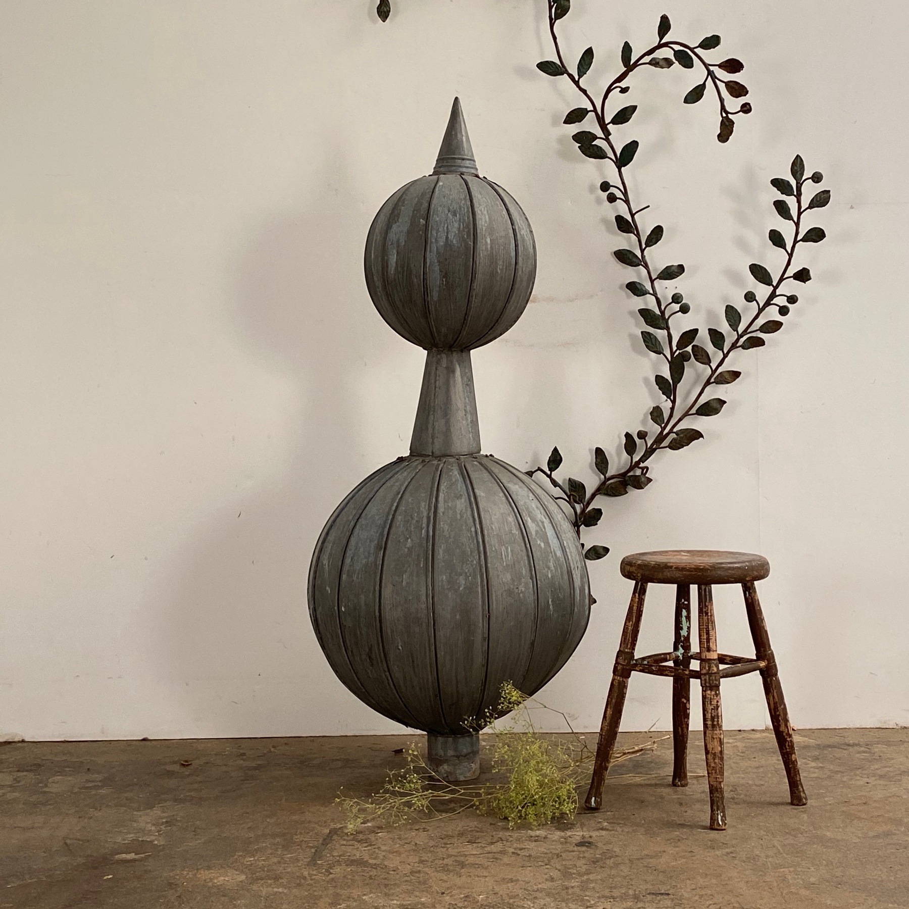 huge-zinc-finial0002