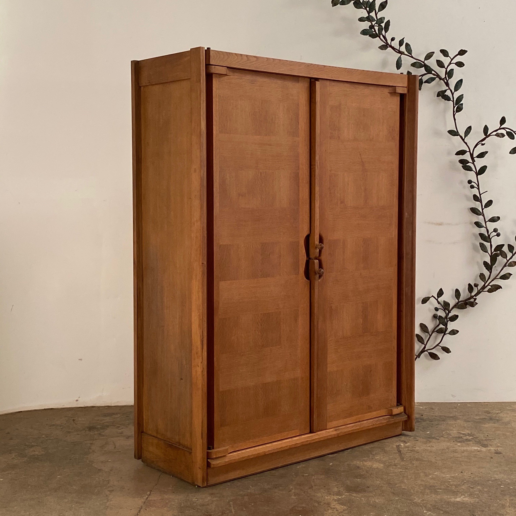 midcentury-cupboard0004