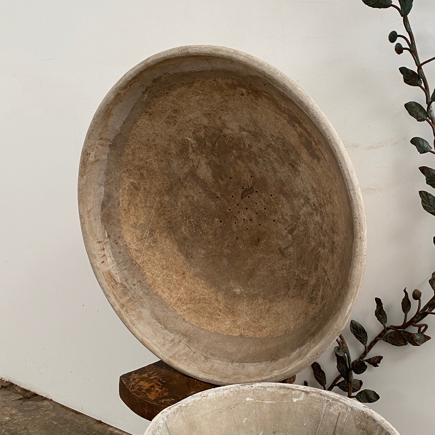 vintage-concrete-planters0000