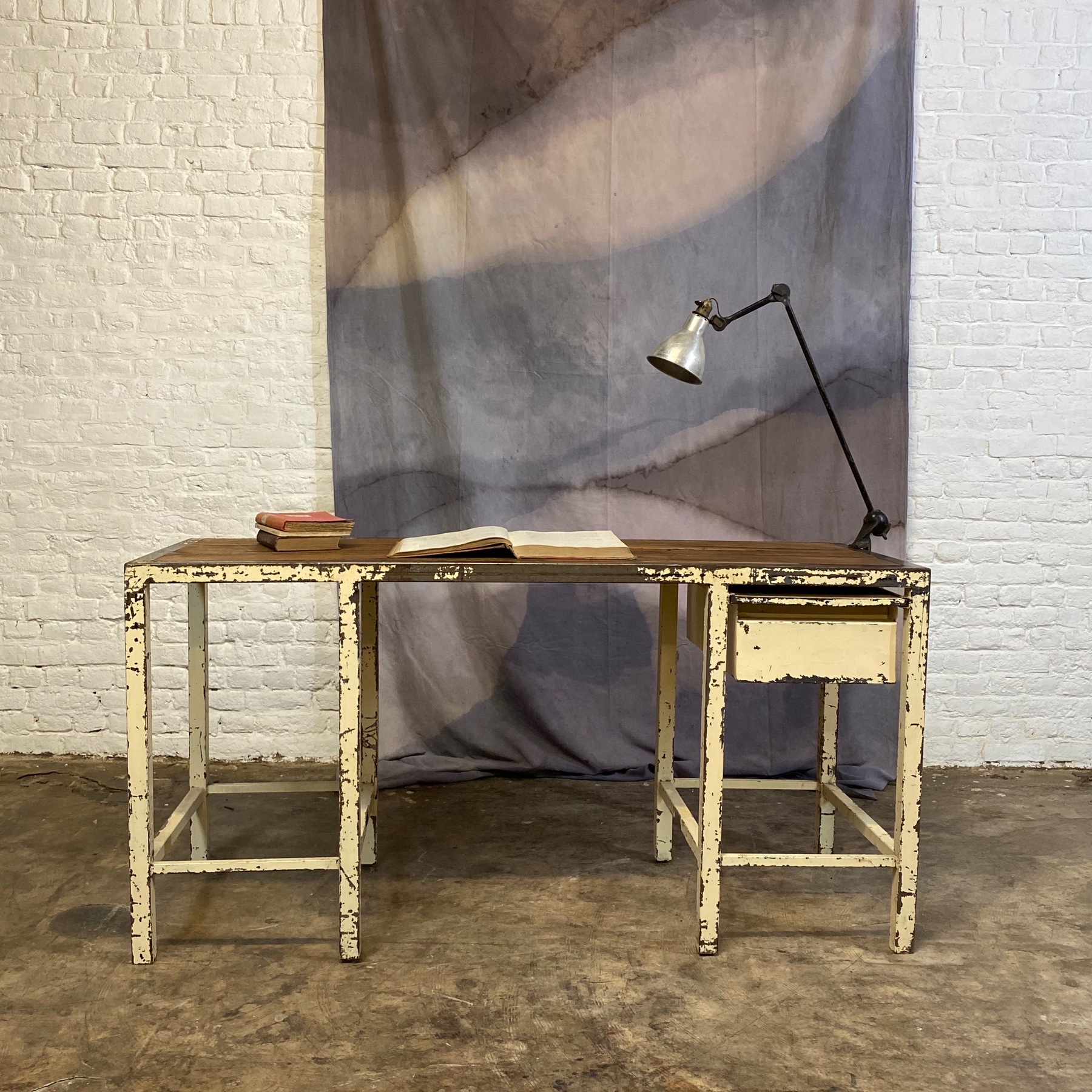 industrial-metal-desk0006