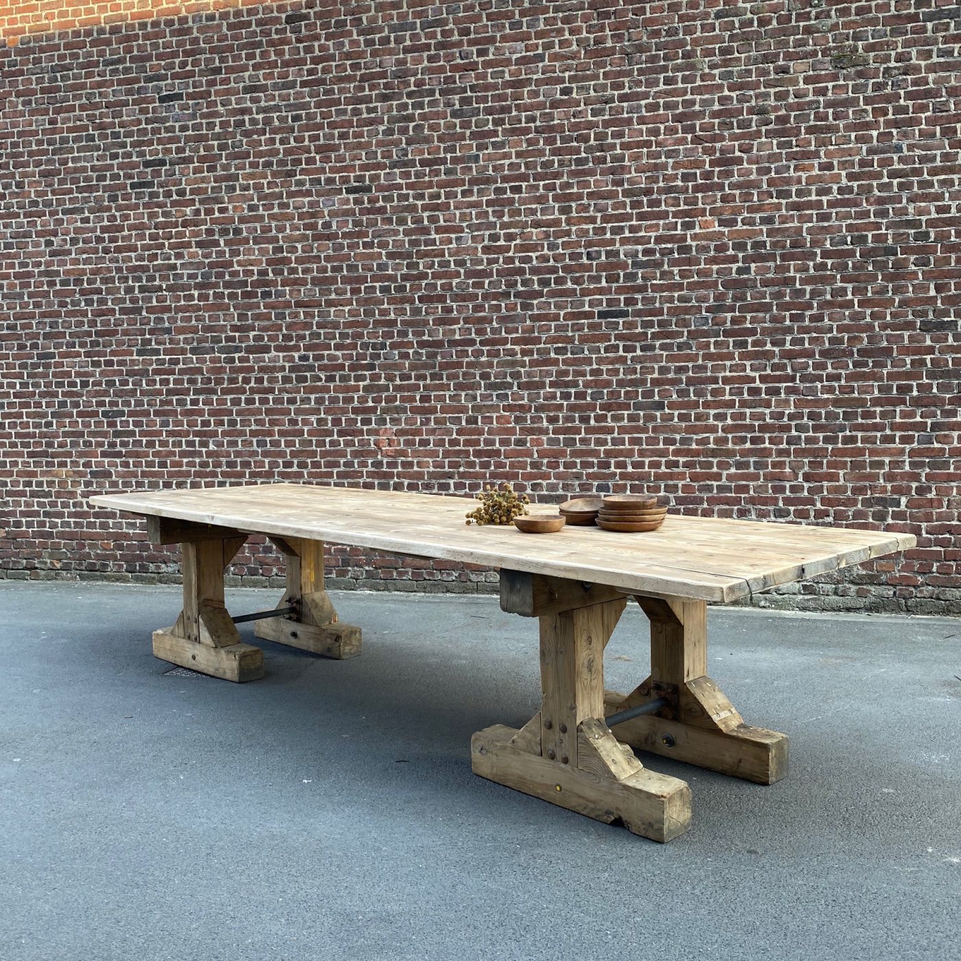 huge-trestle-table0004