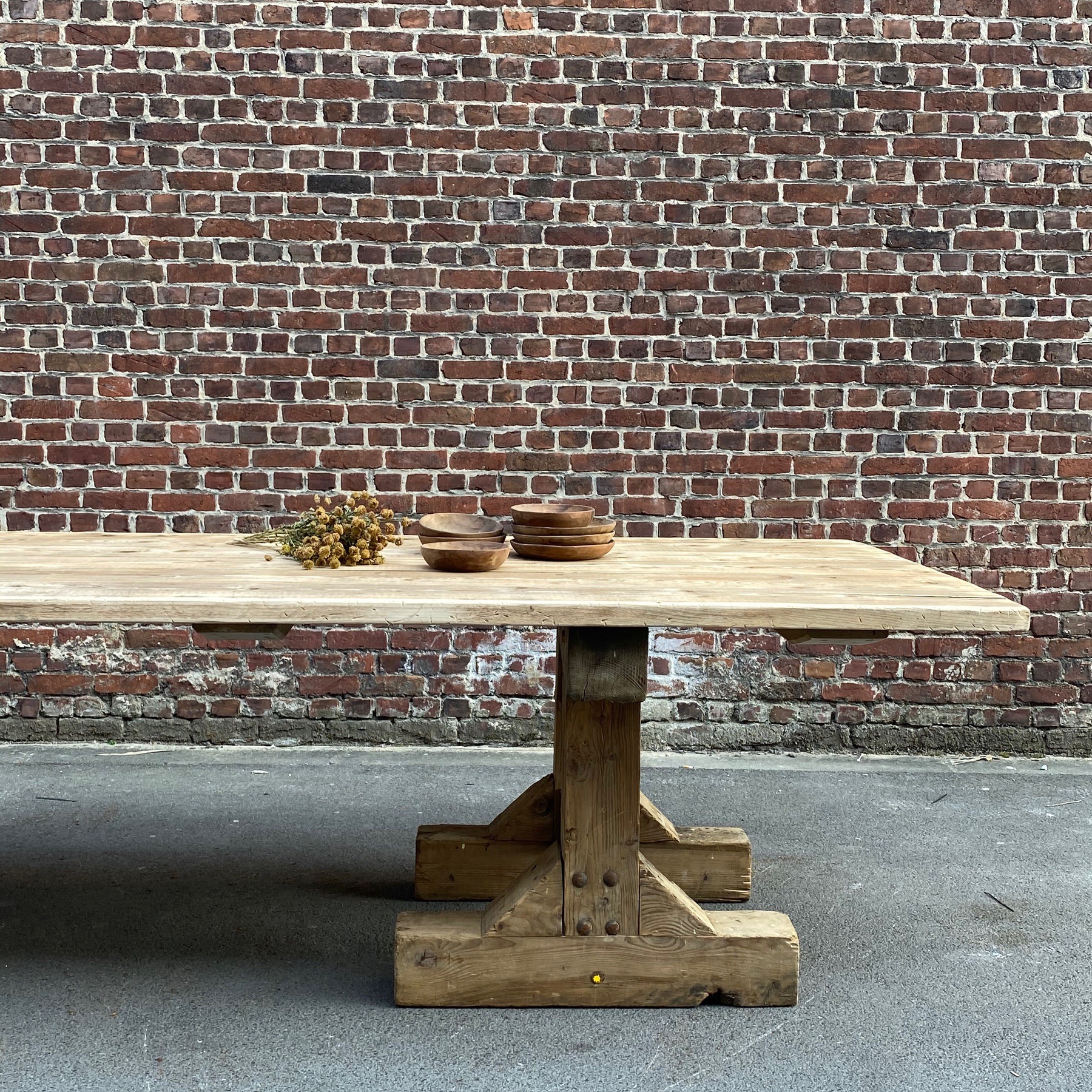 huge-trestle-table0010