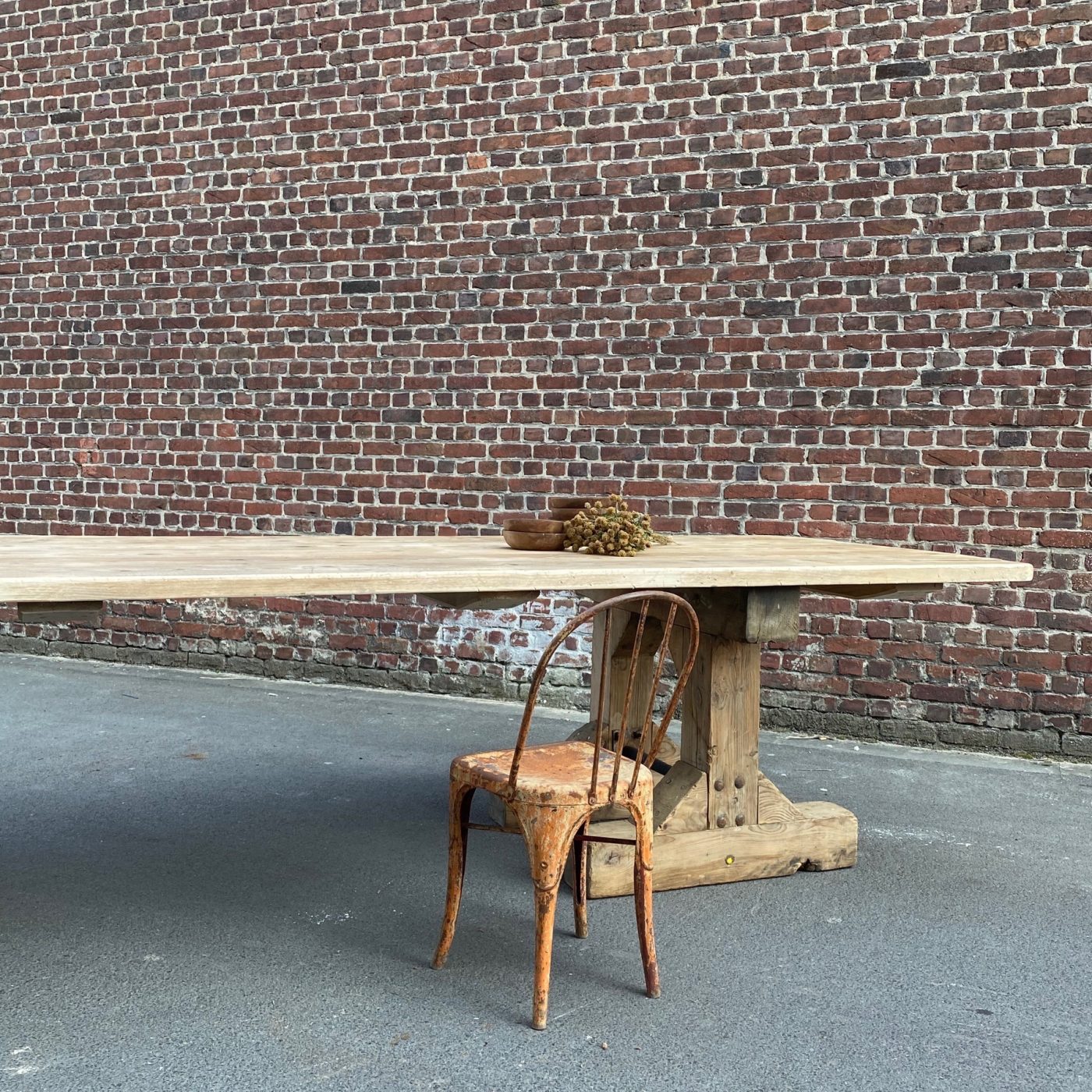 huge-trestle-table0012