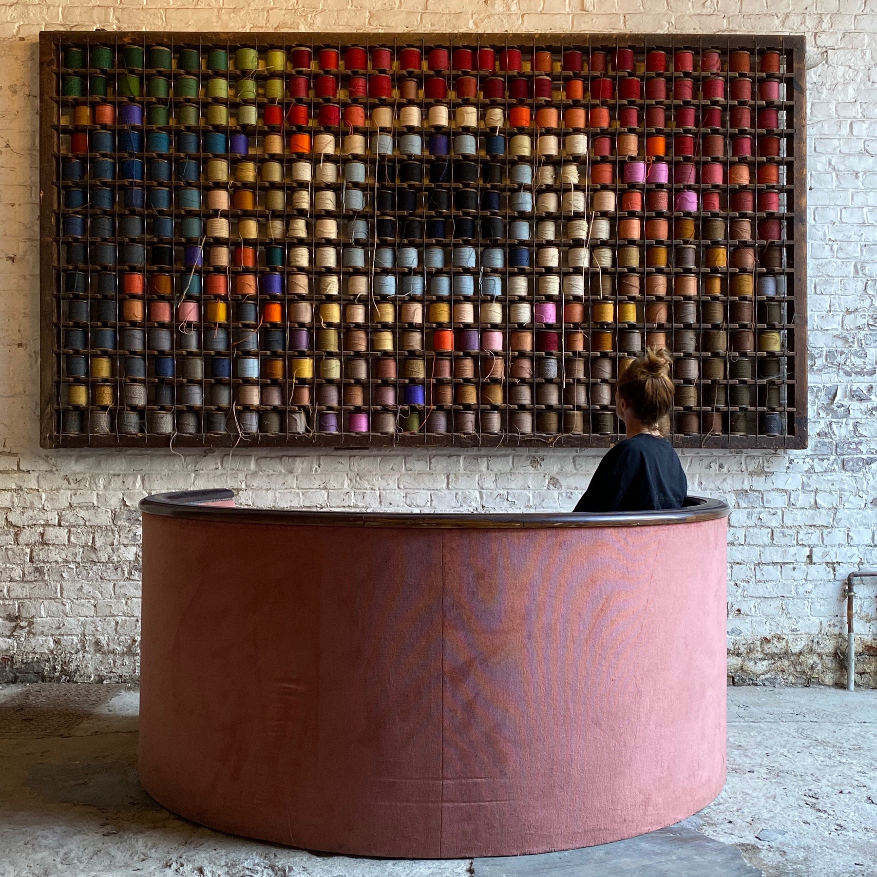 vintage-circular-sofa0005