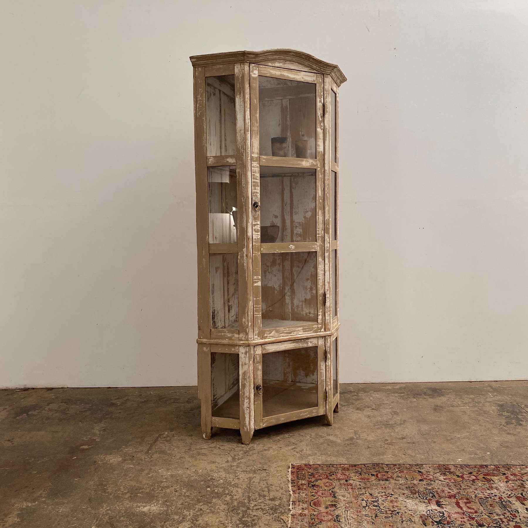 french-painted-showcase0003