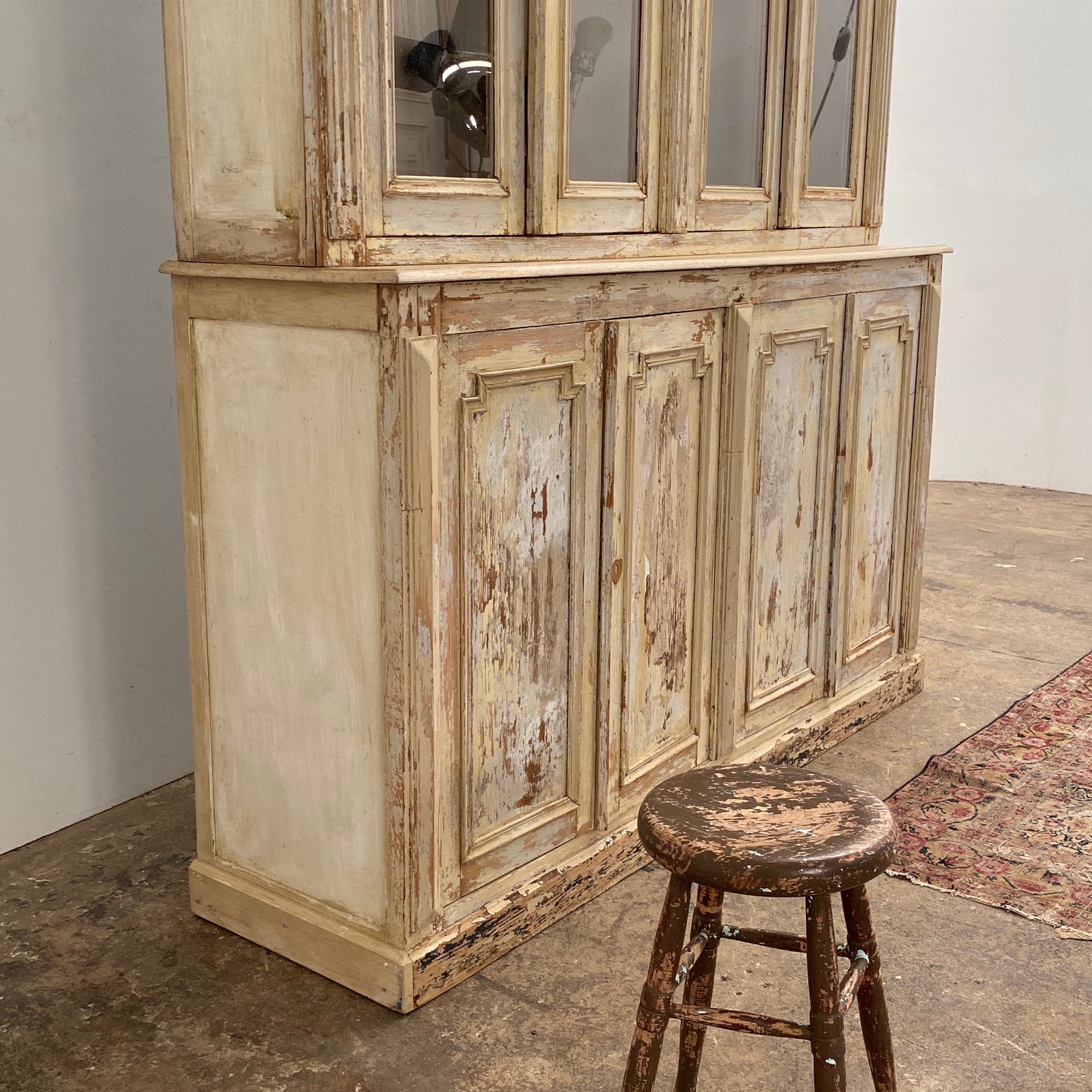 hige-painted-cabinet0005