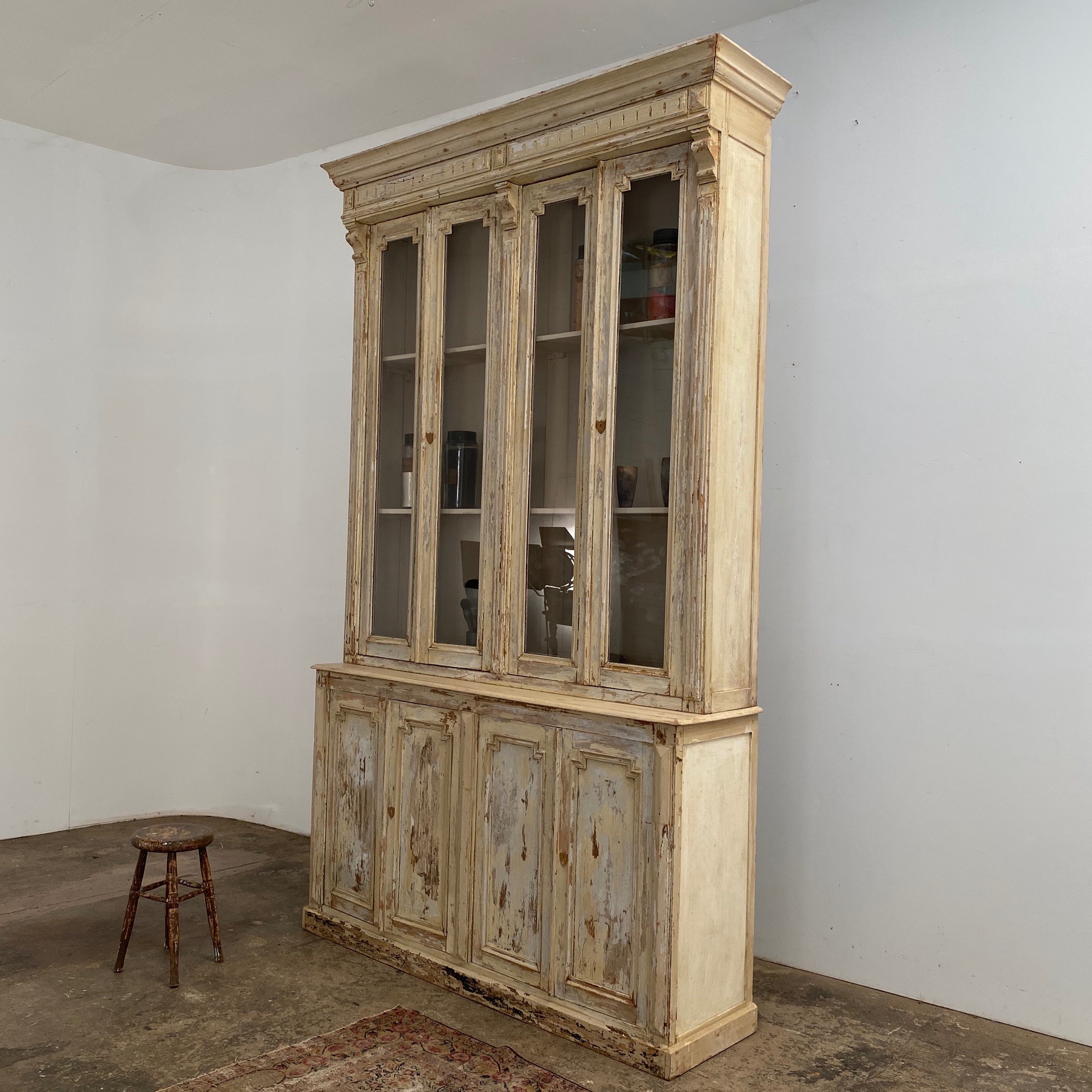 hige-painted-cabinet0006