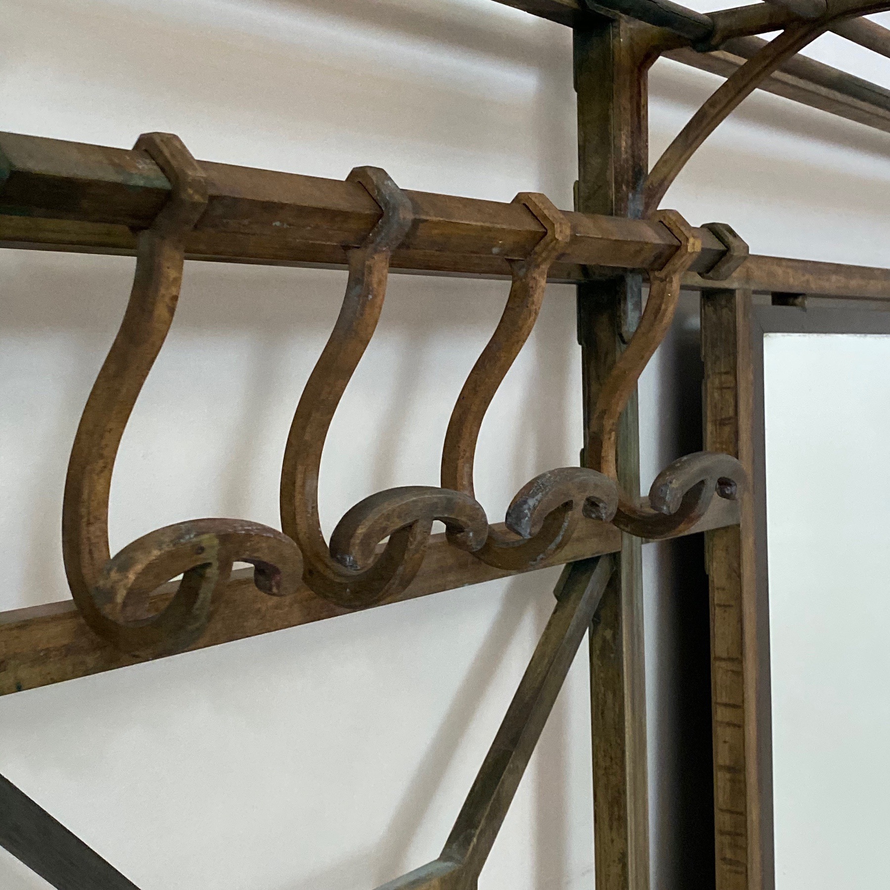 large-copper-coatrack0001