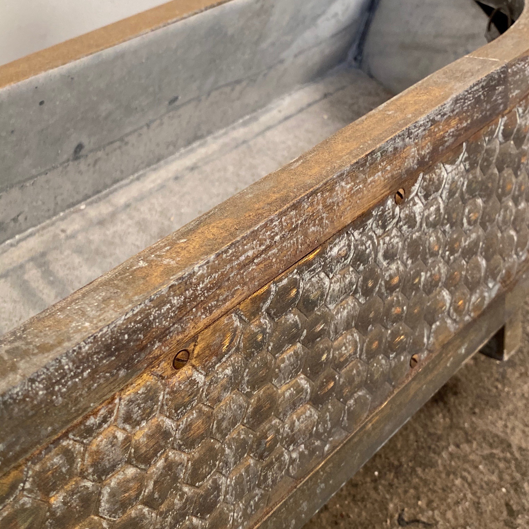 large-copper-coatrack0007