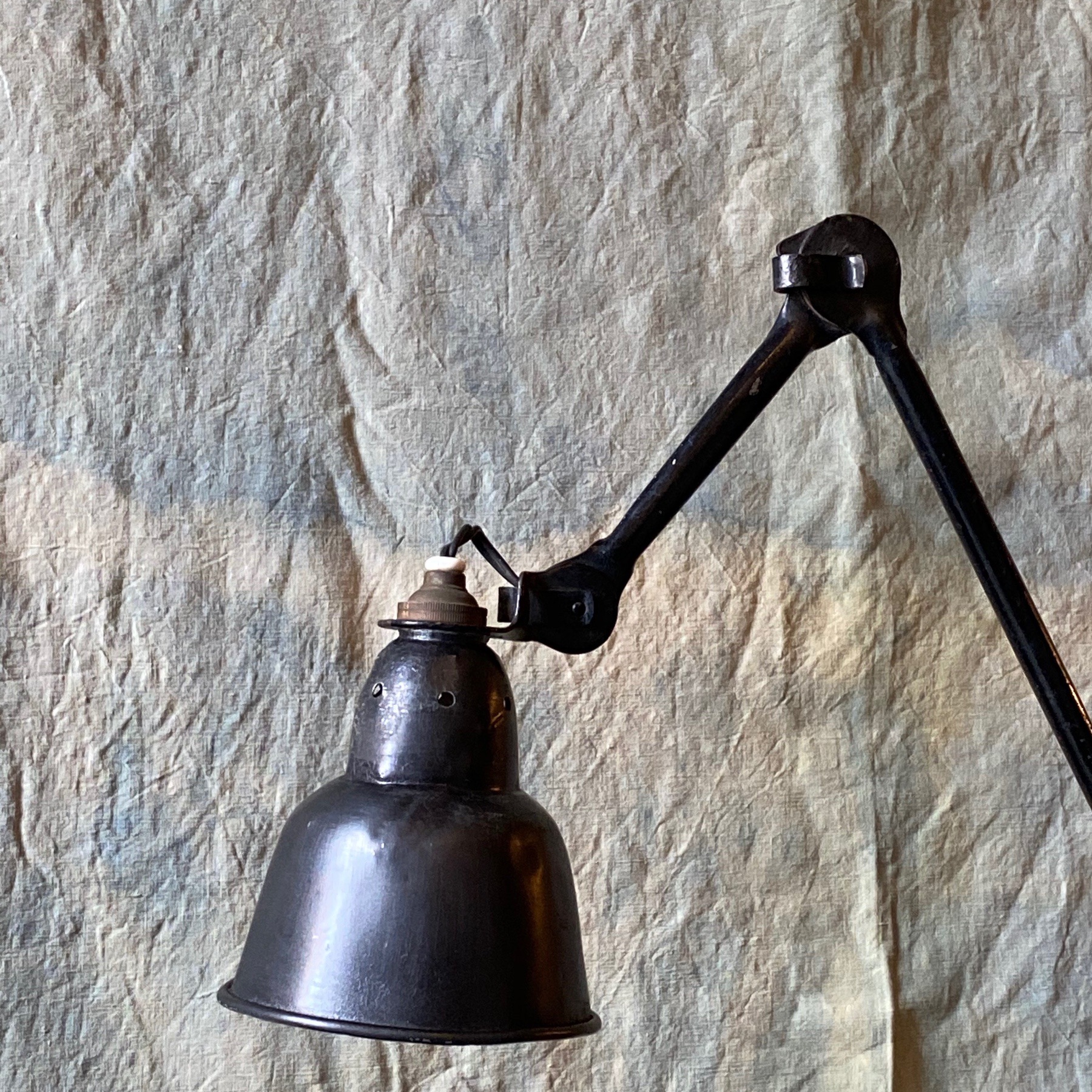 unusual-gras-lamp0003