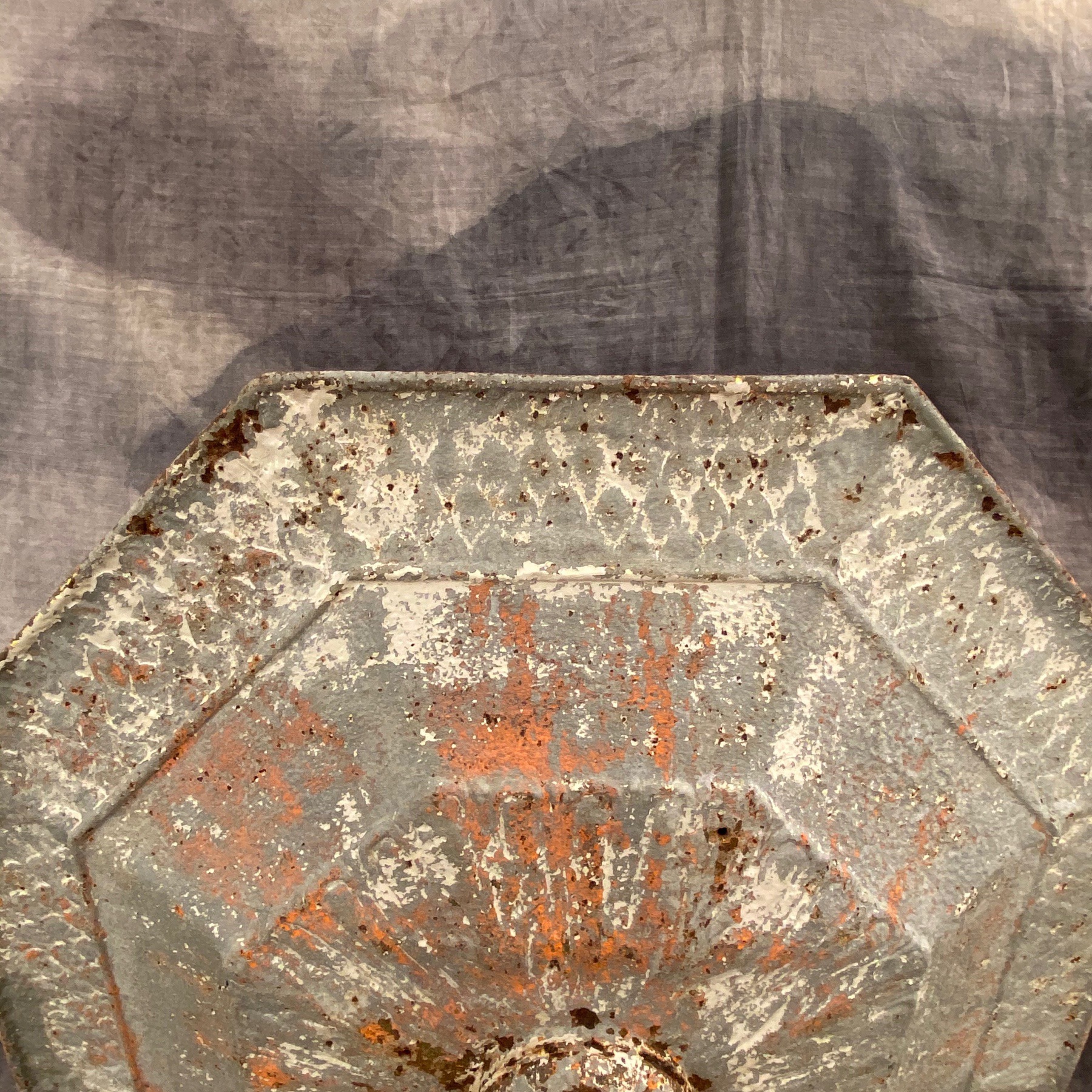 castiron-garden-pound0004