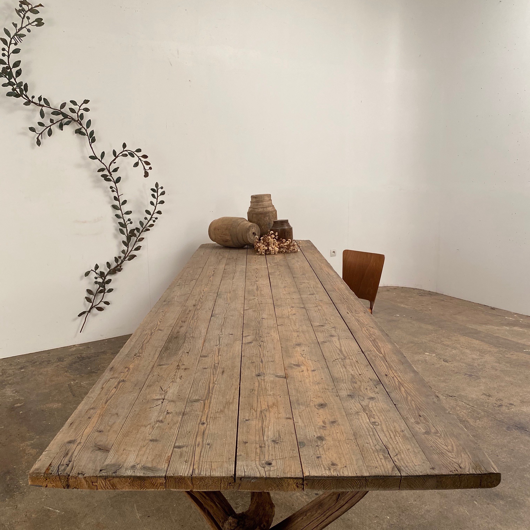 large-wooden-table0006
