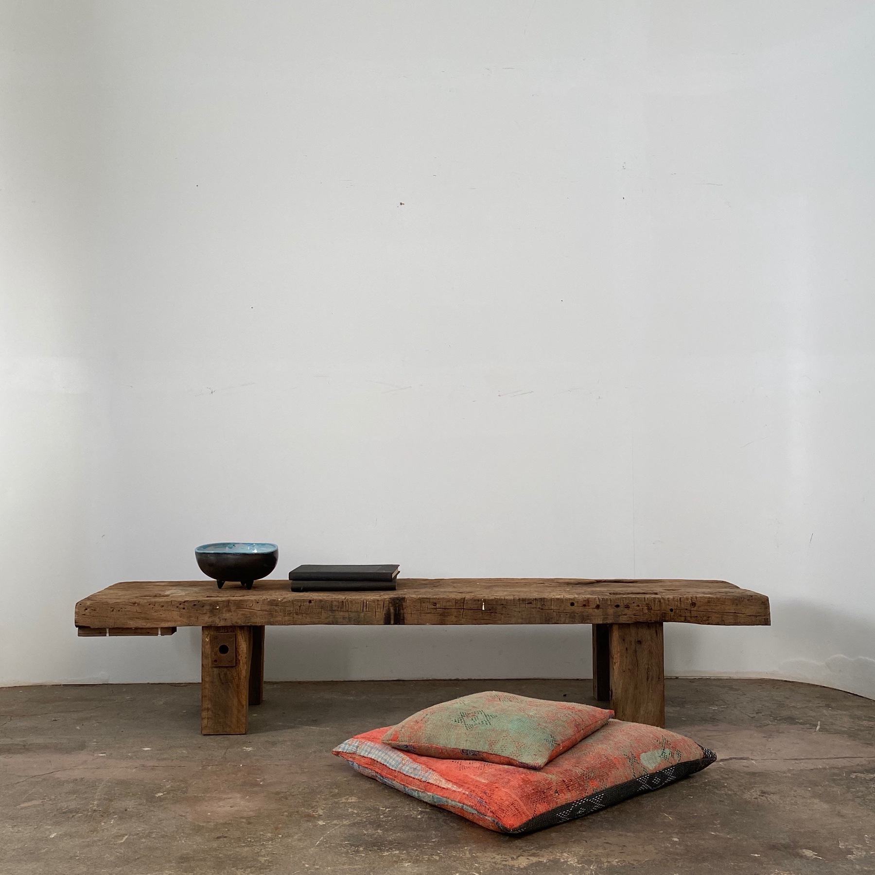 primitive-wooden-bench0003