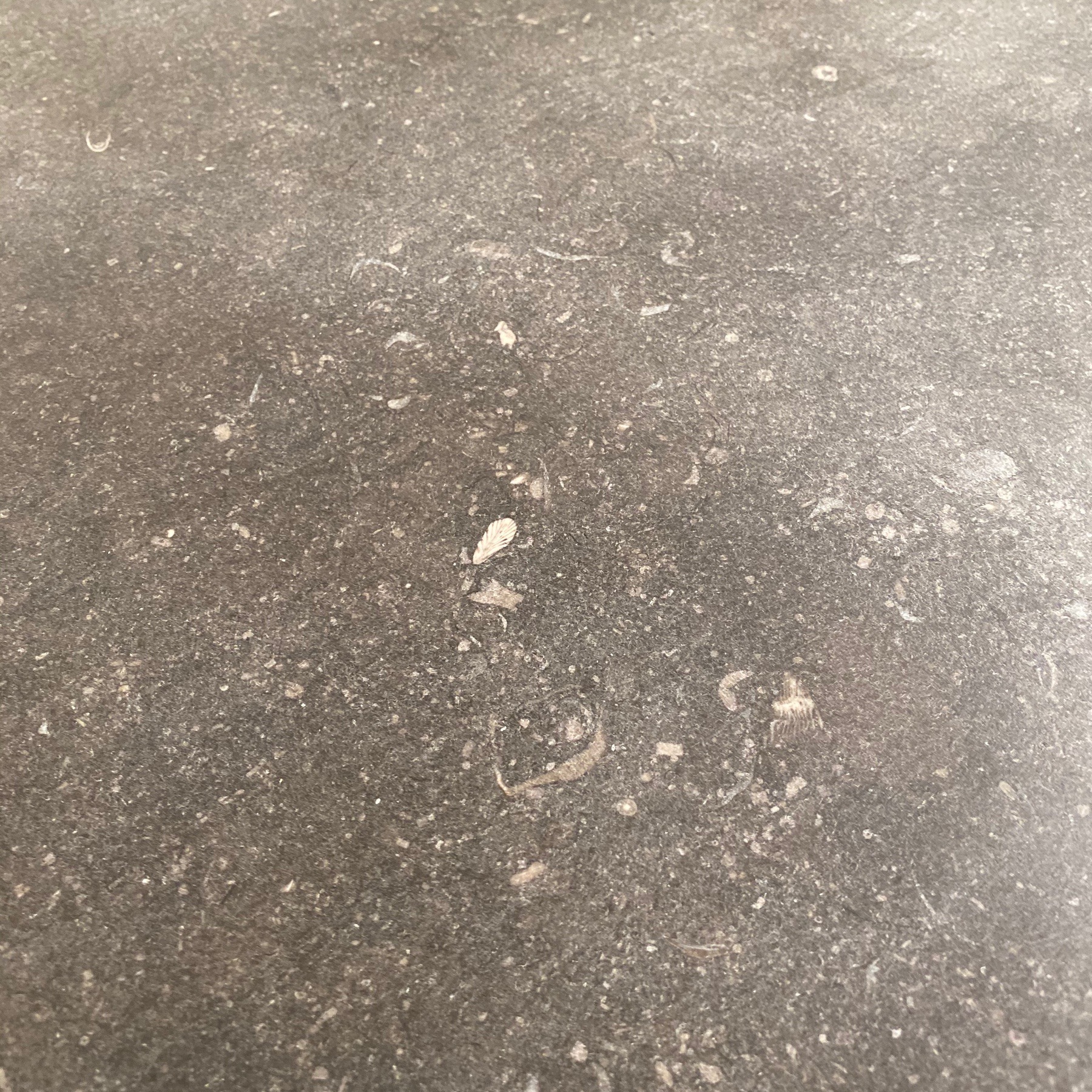 simple-stone-table0008