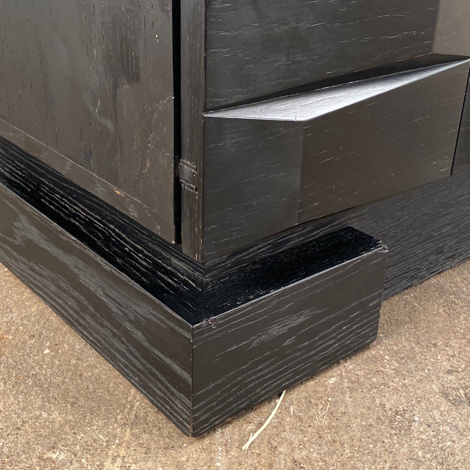 black-brutalist-credenza0012