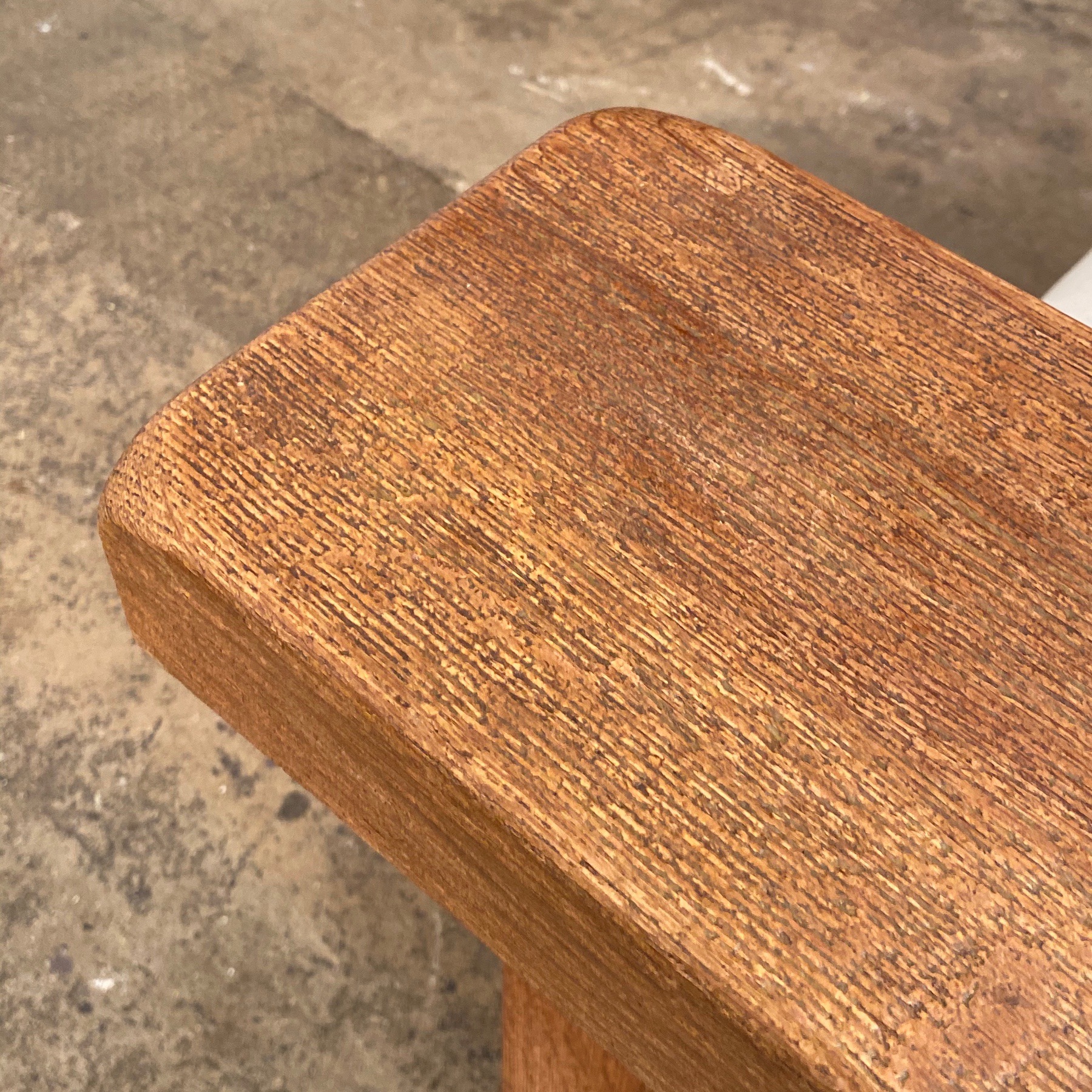 brutalist-oak-set0005