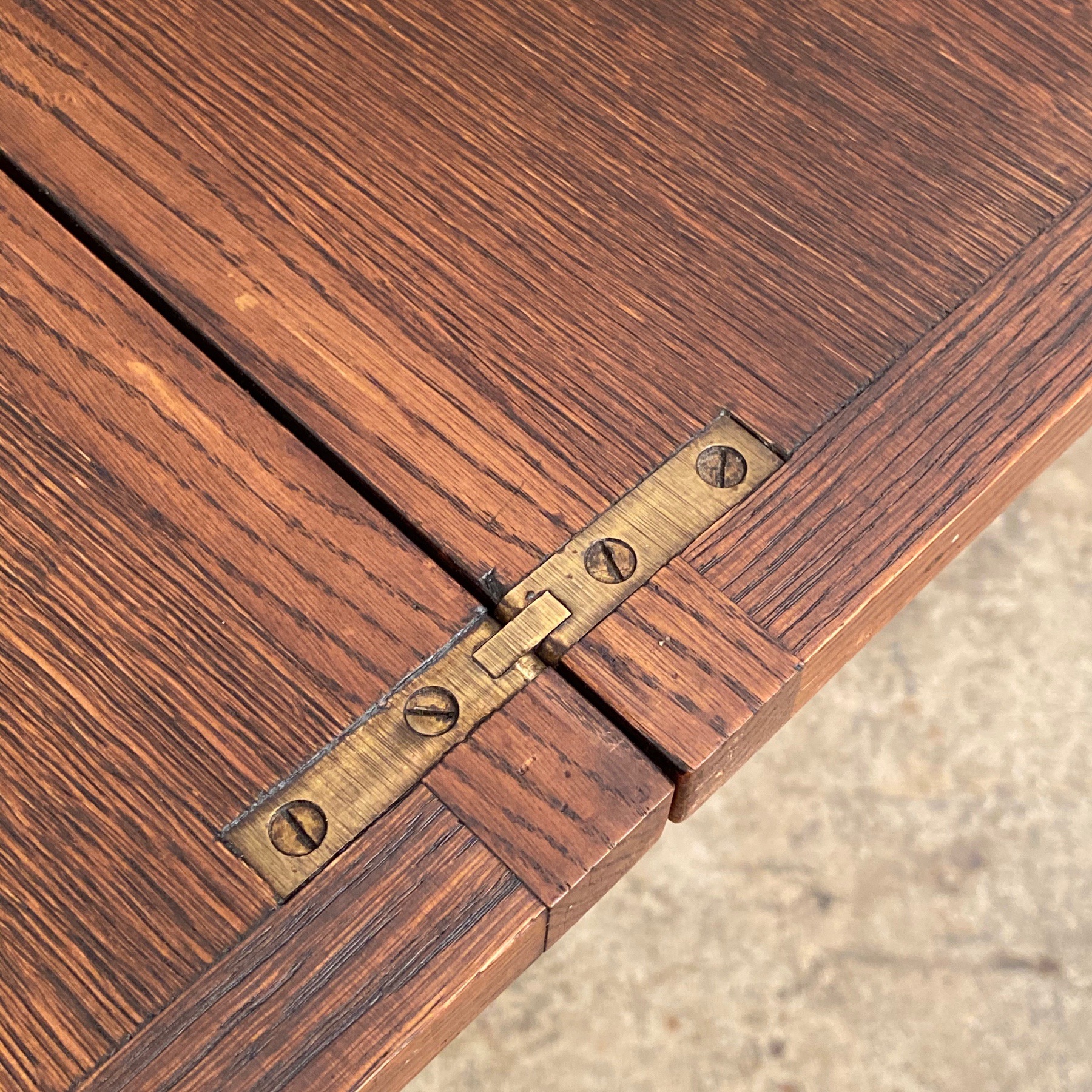 charles-dudouyt-table0005