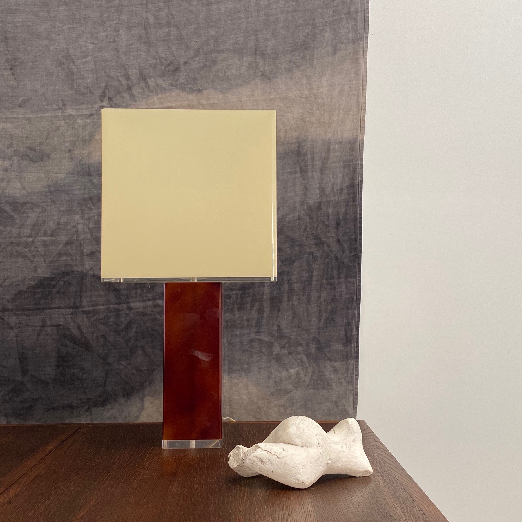 french-resin-lamps0002