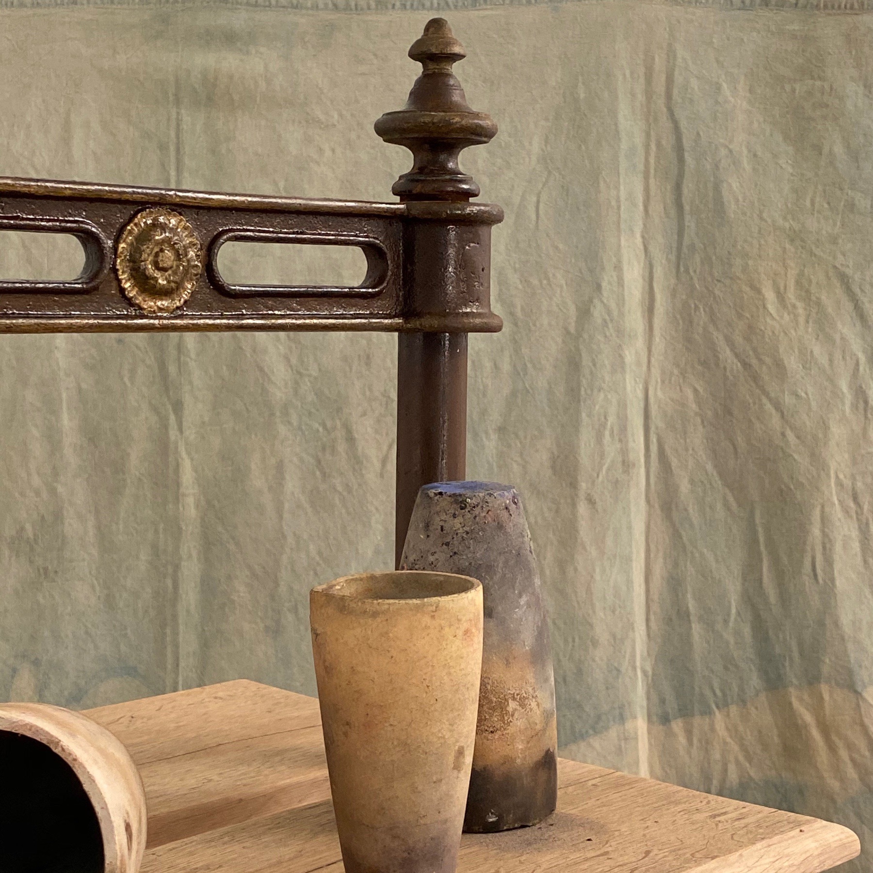 industrial-dabos-shelf0007