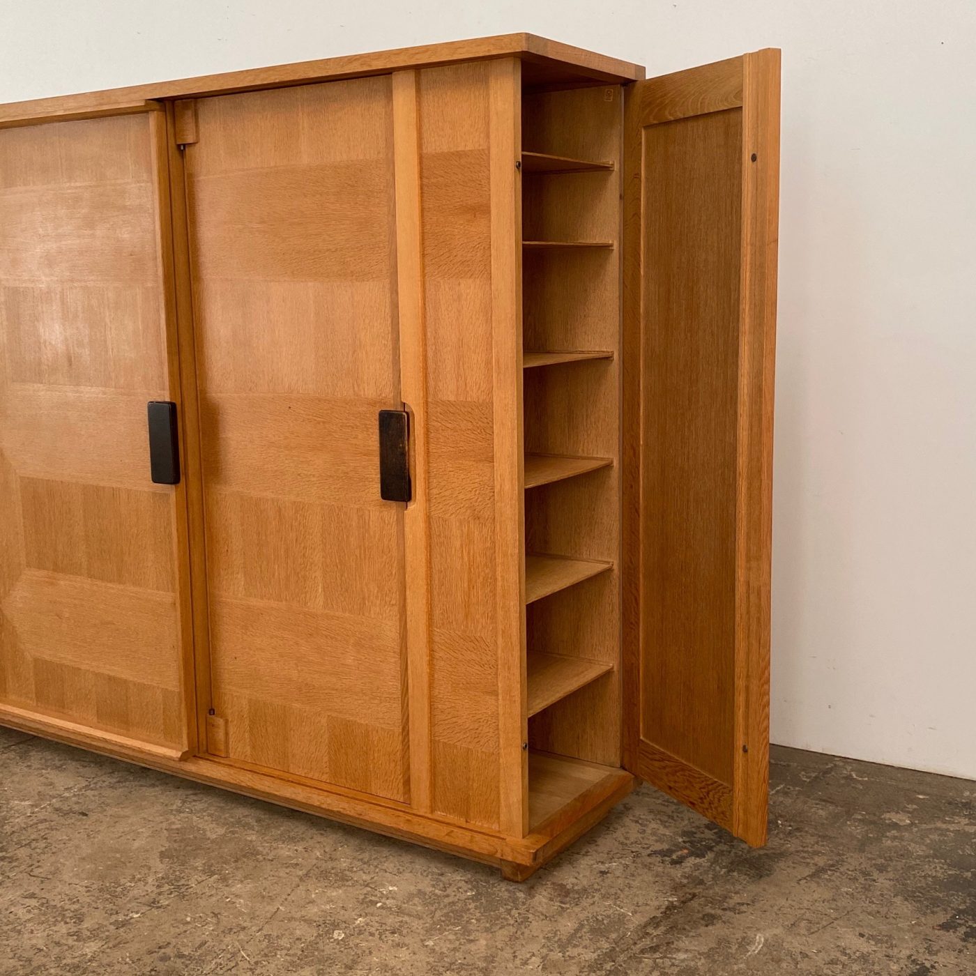 large-midcentury-cupboard0009