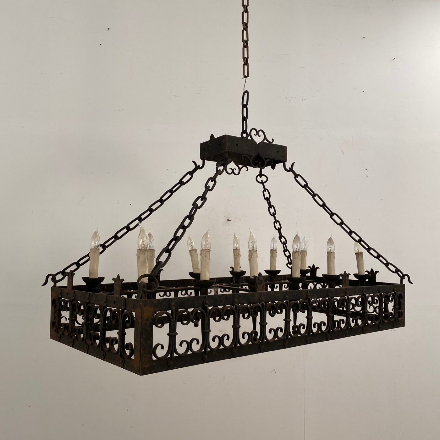 large-wrought-iron-chandelier0005