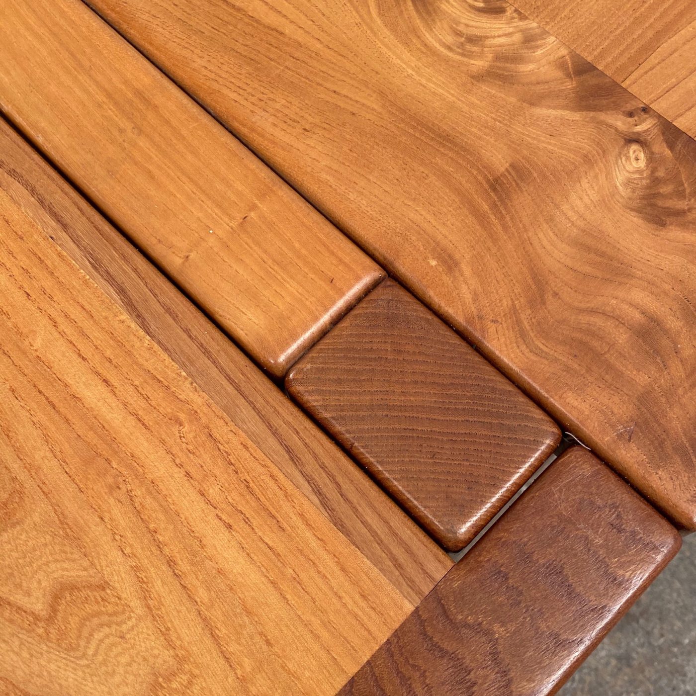 maison-regain-table0001