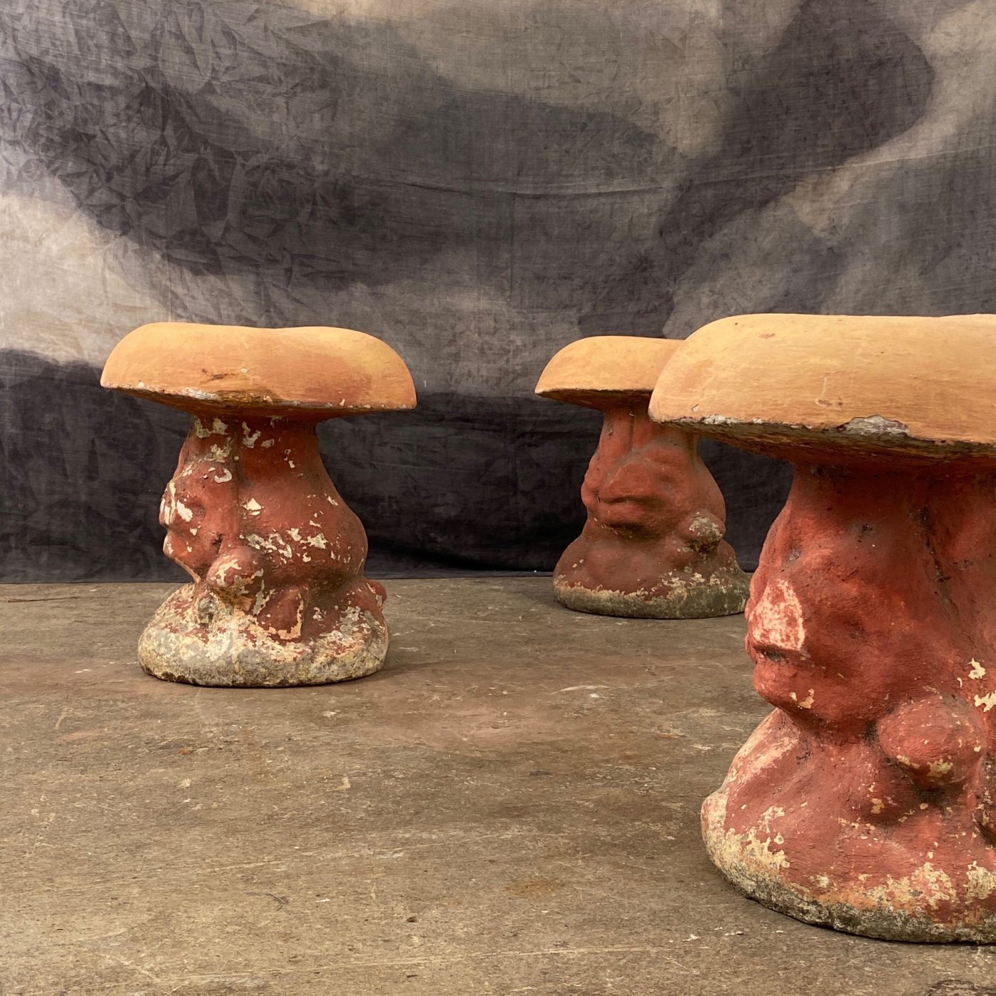 concrete-mushroom-stools0001