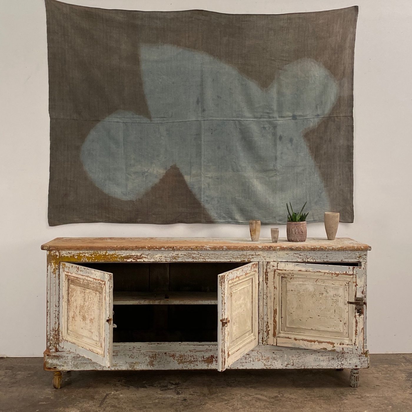 distressed-painted-sideboard0001