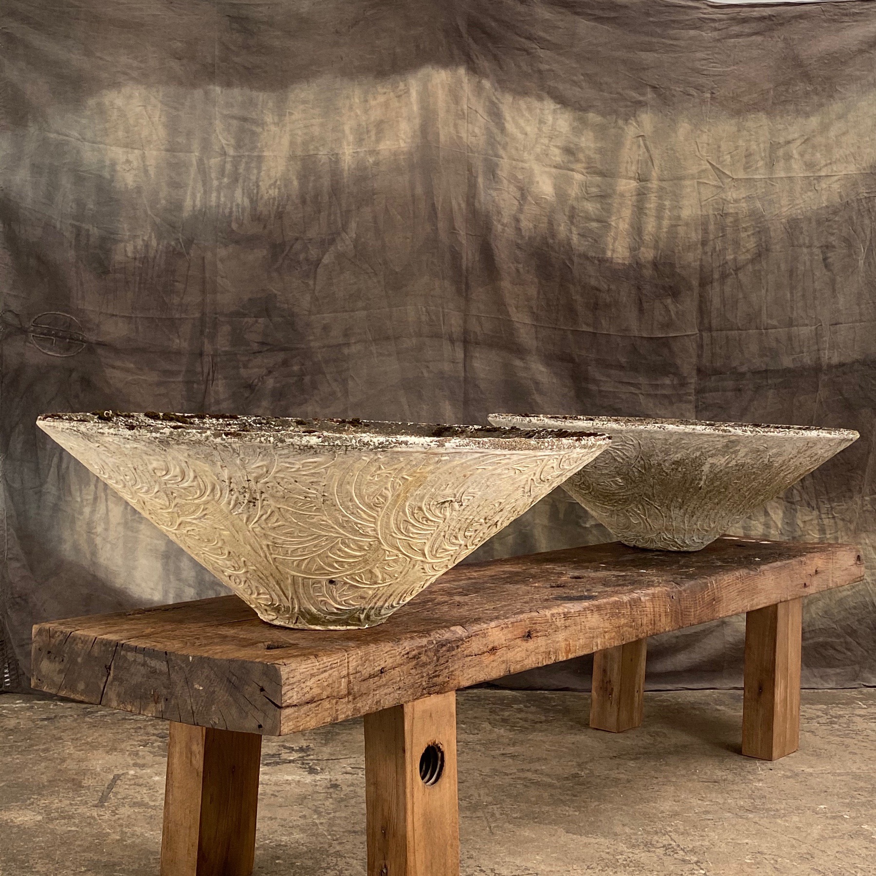 large-concrete-urns0000