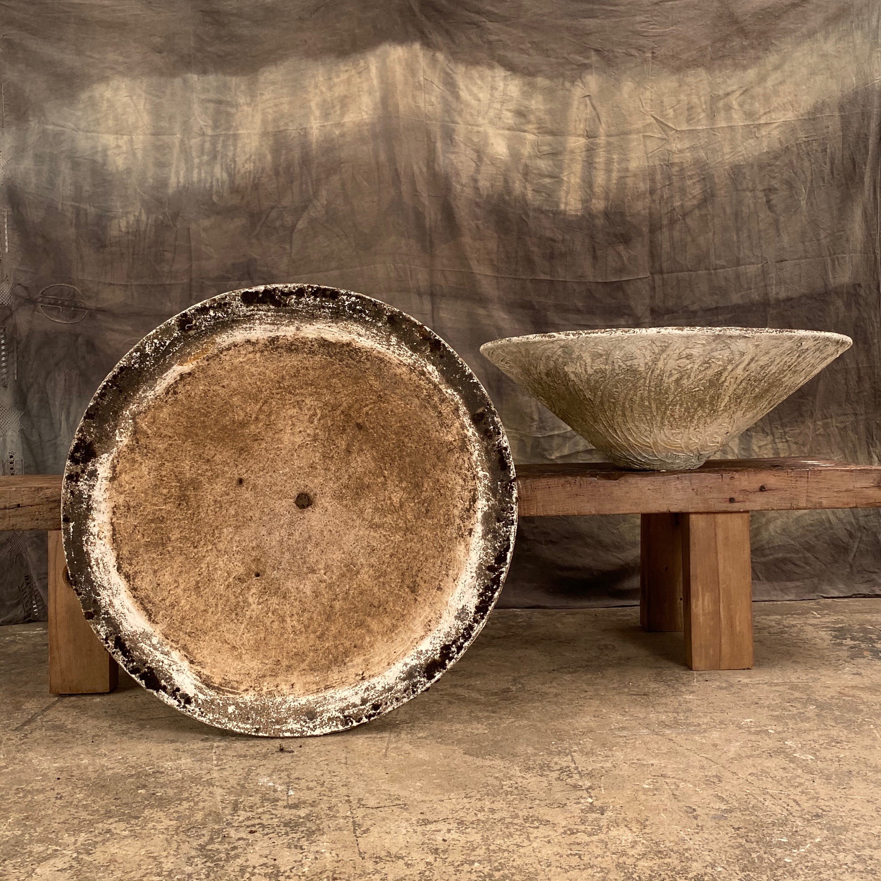 large-concrete-urns0006