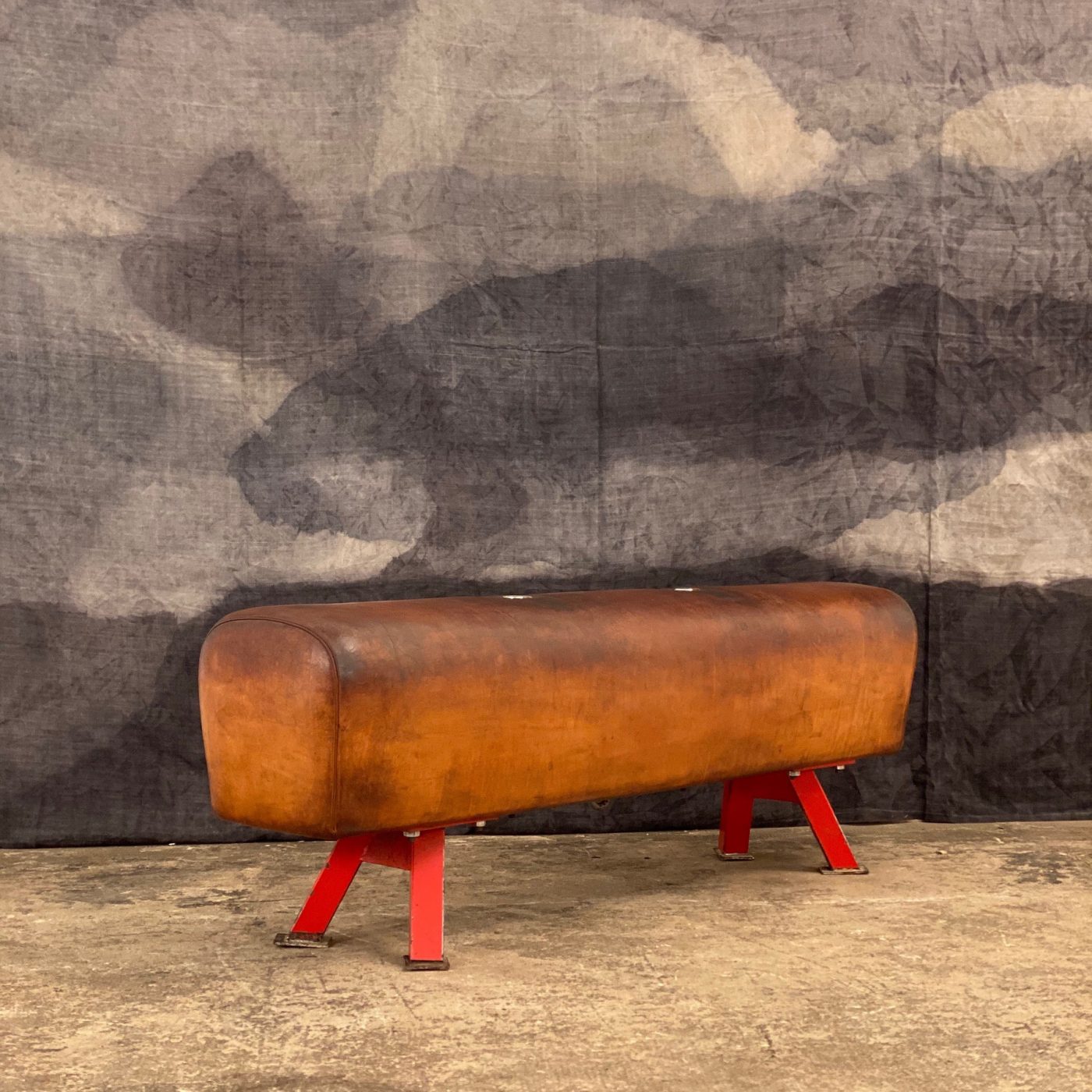 large-leather-bench0000