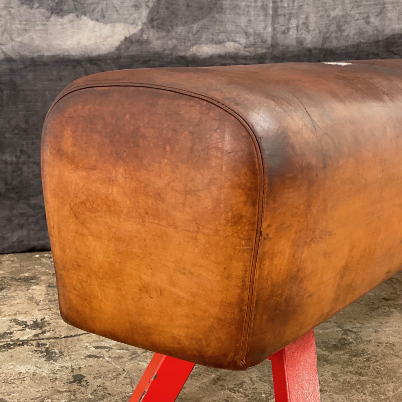 large-leather-bench0007