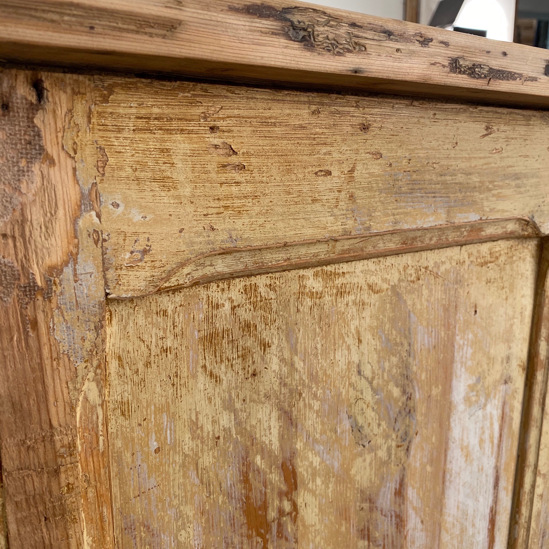 large painted-chest0004