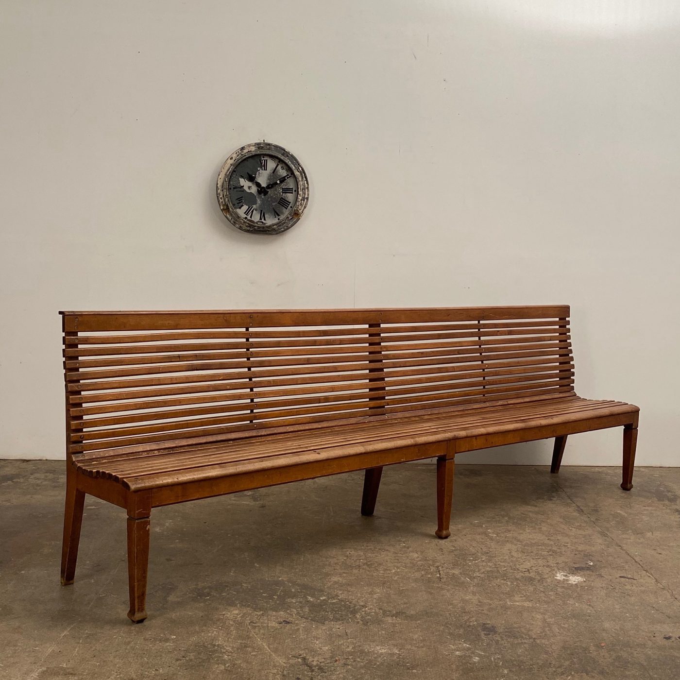 large-station-bench0000