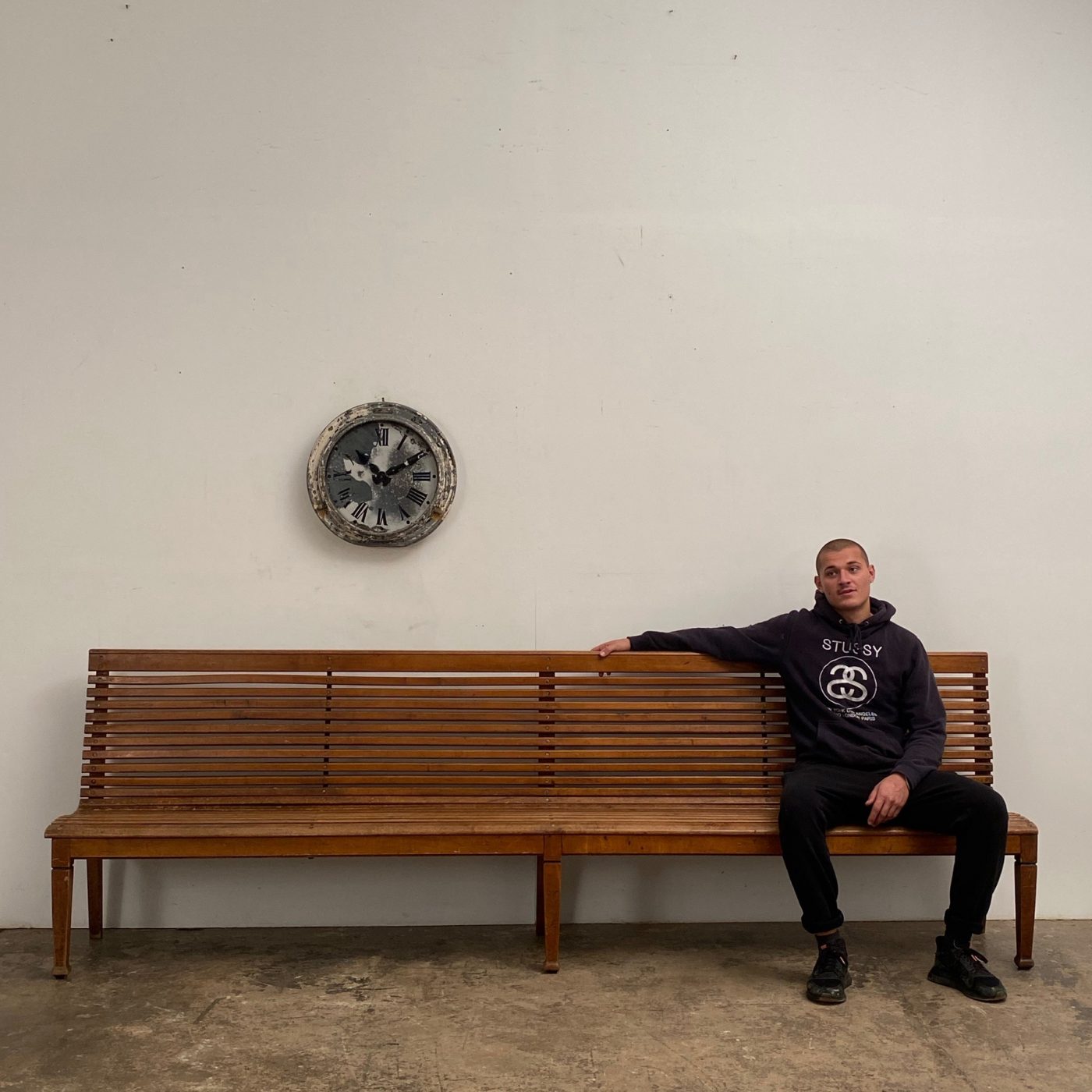 large-station-bench0003