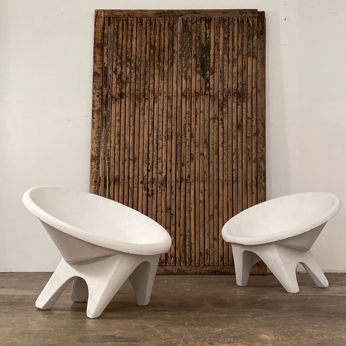 midcentury-concrete-chairs0003