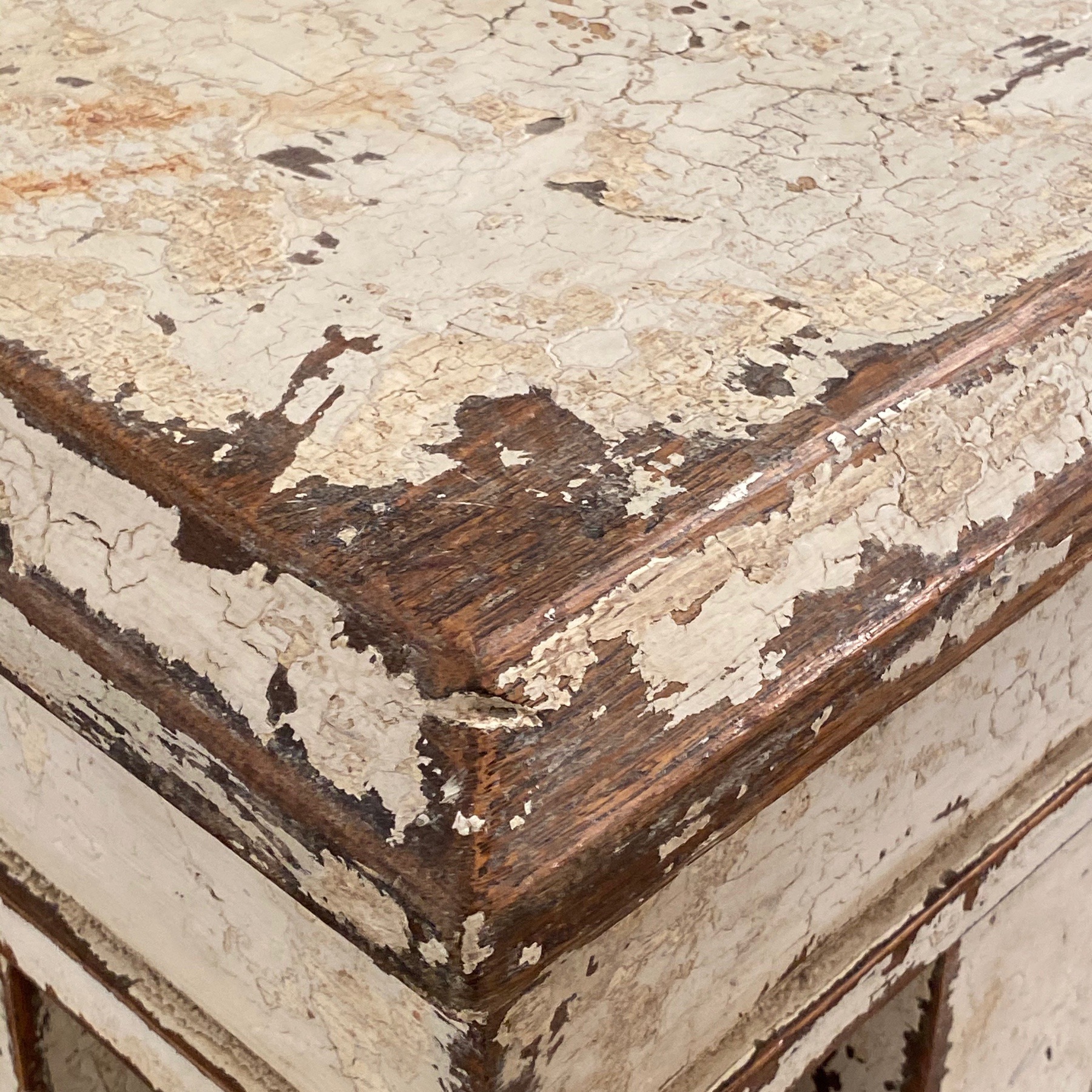 shop-painted-counter0001