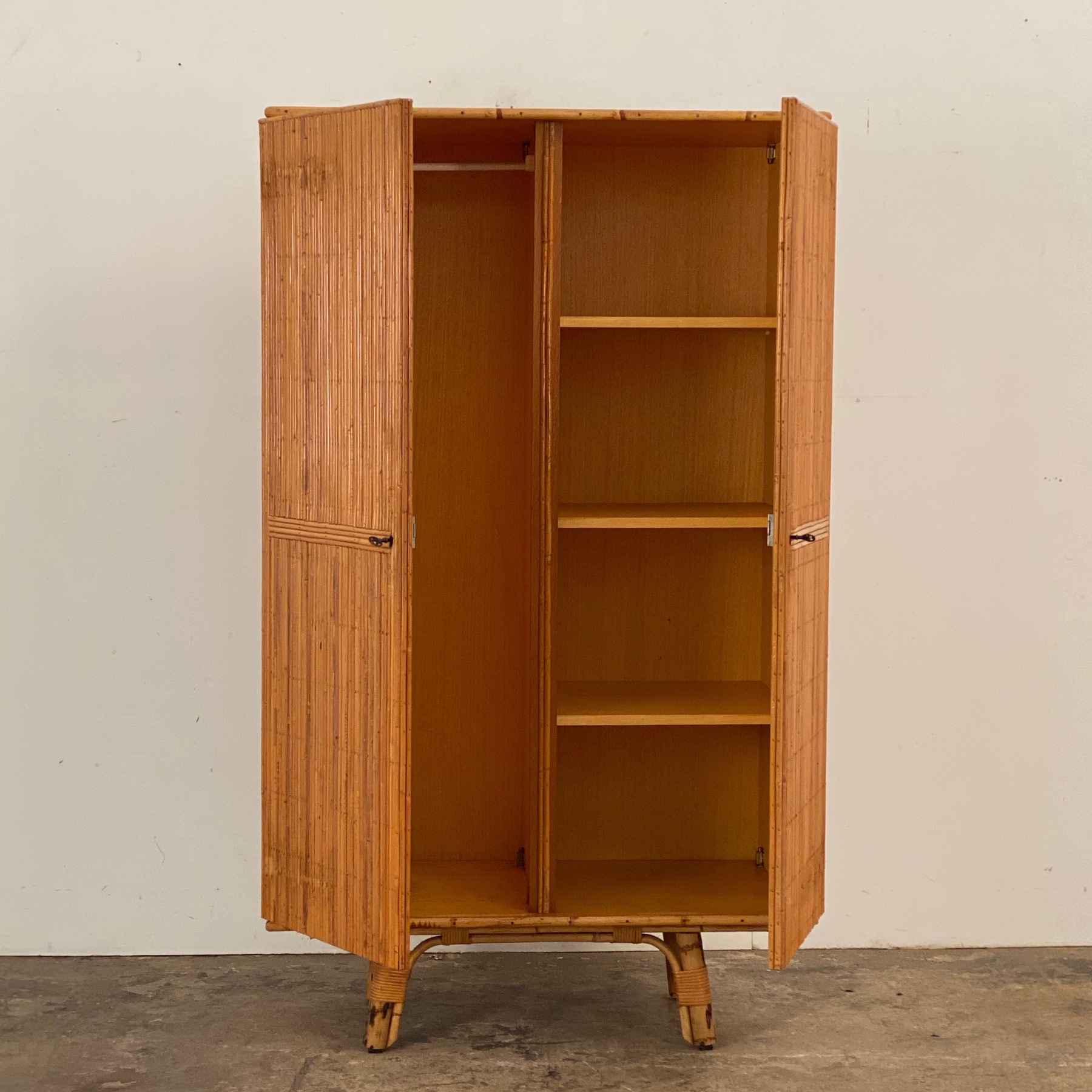 vintage-rattan-cupboard0008