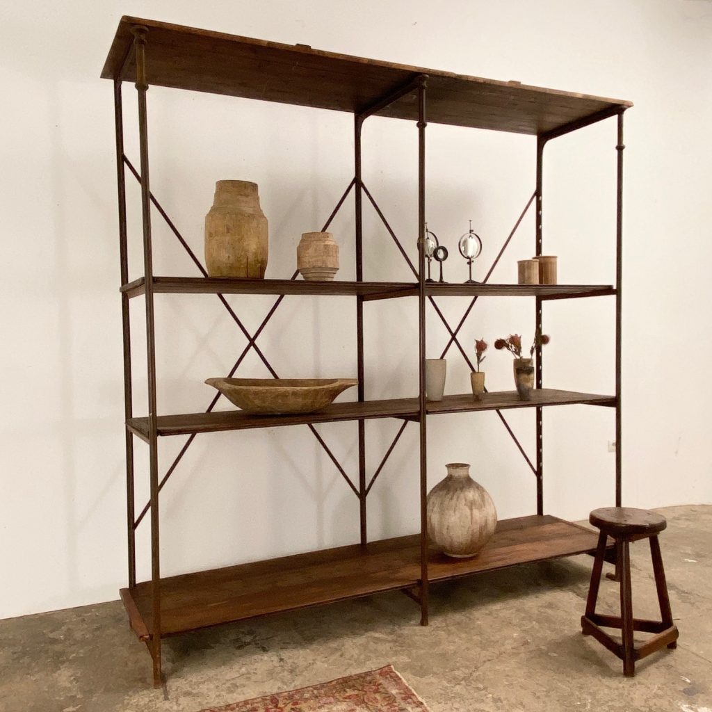 large industrial shelf Objet Vagabond