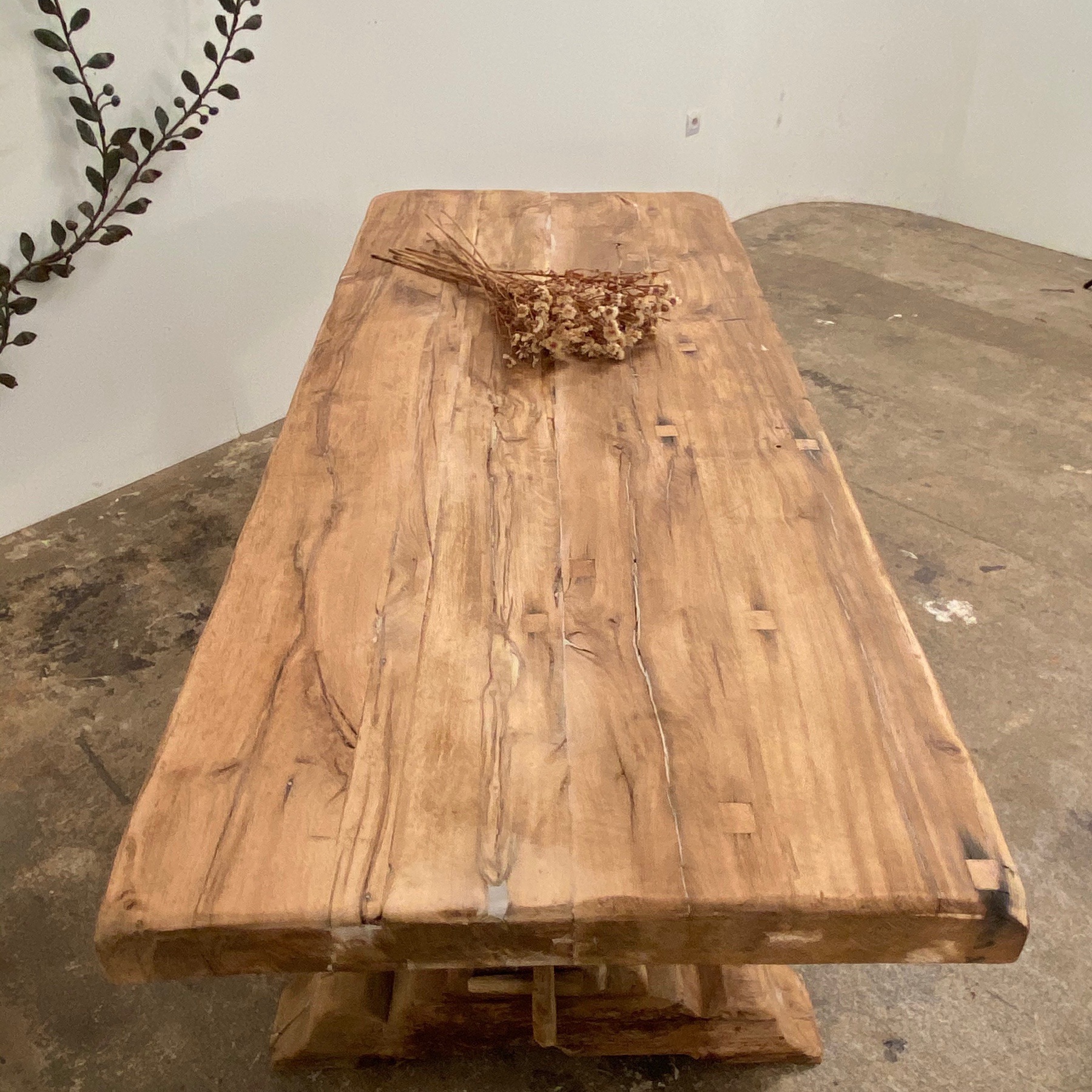 massive-farm-table0008