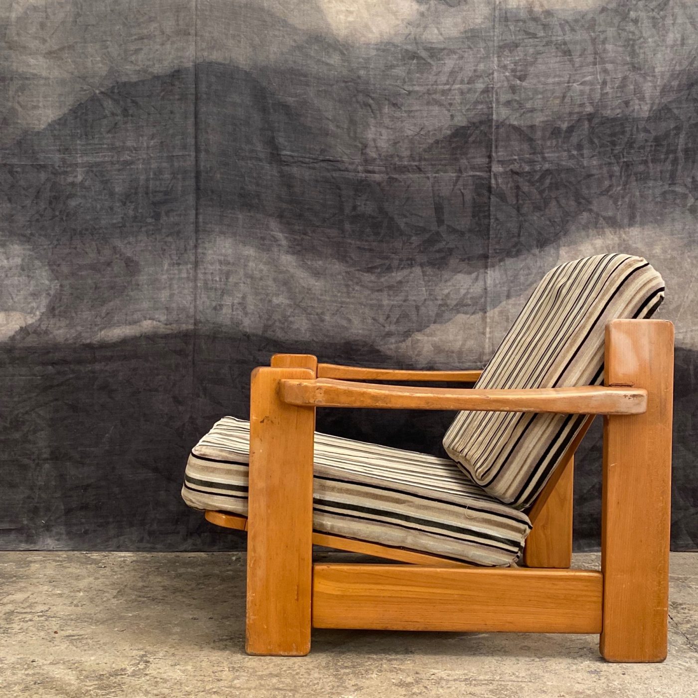 midcentury-armchairs0000