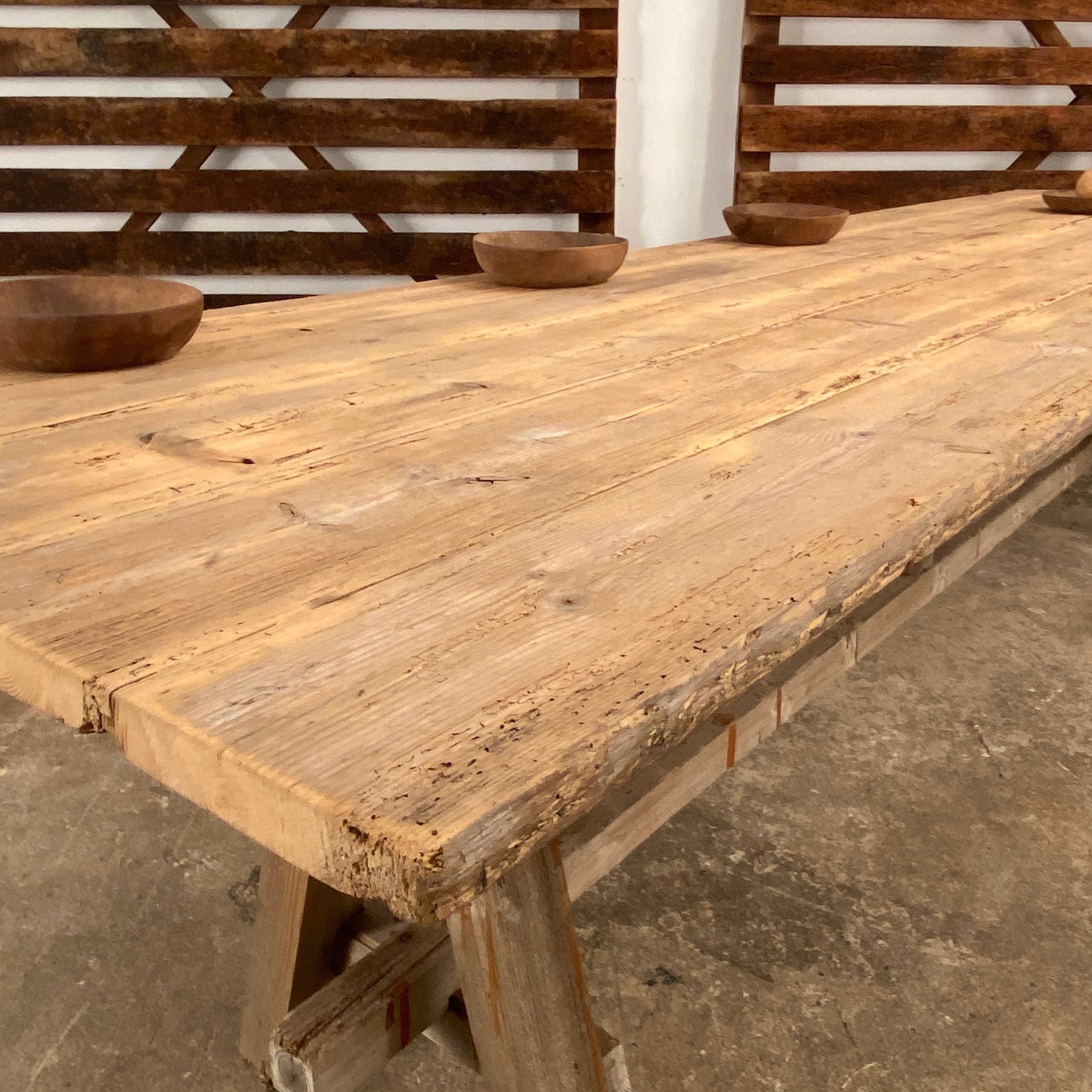 primitive-trestle-table0002