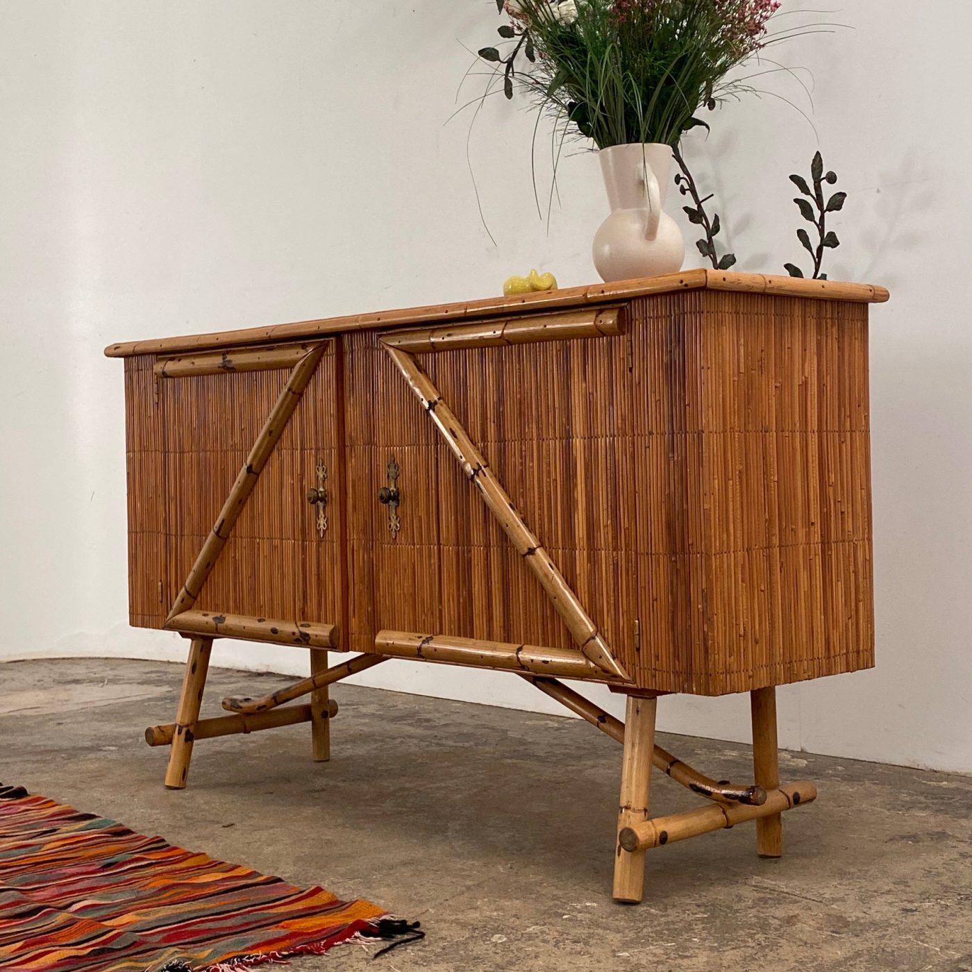 vintage-rattan-sideboard0000