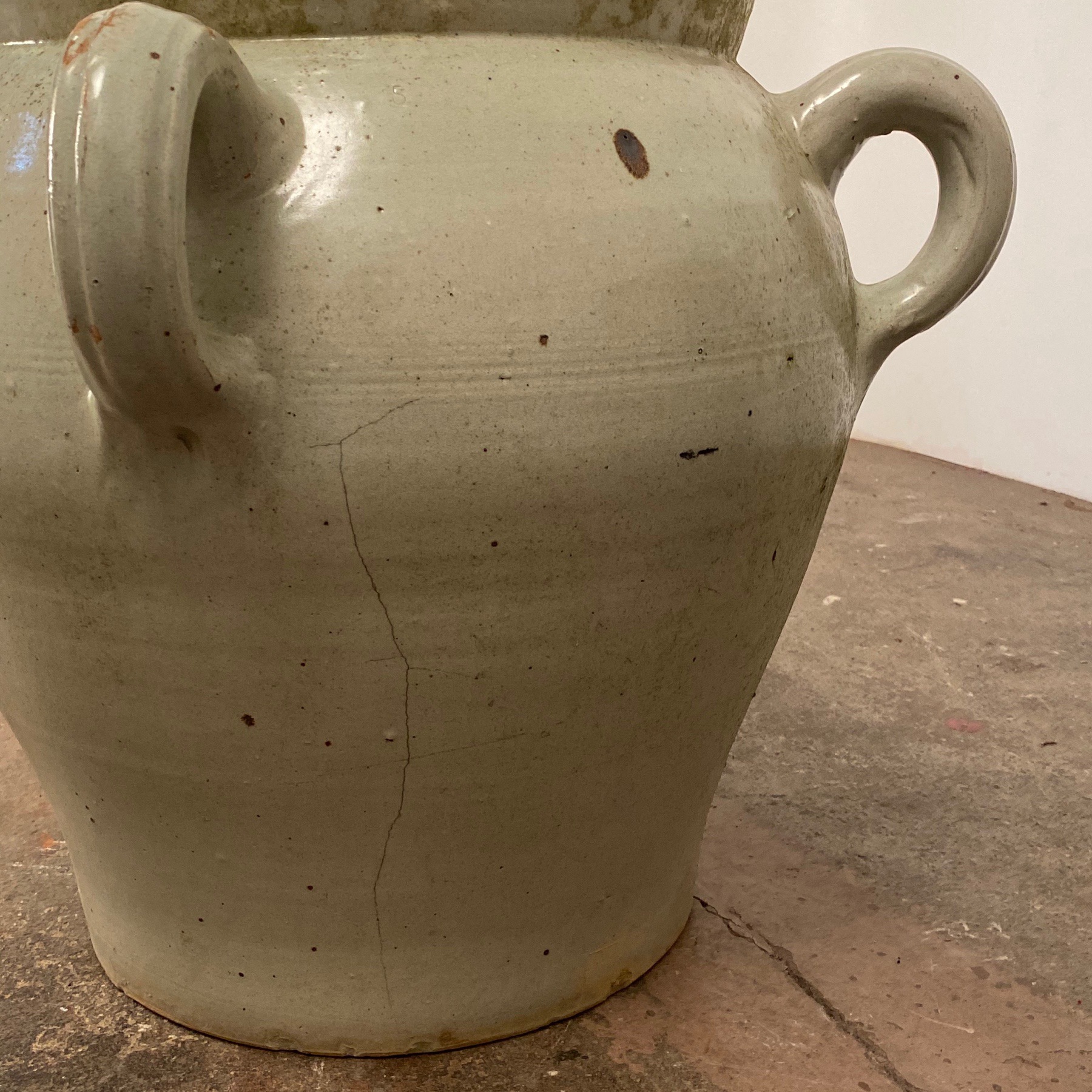 huge-standstone-pots0002